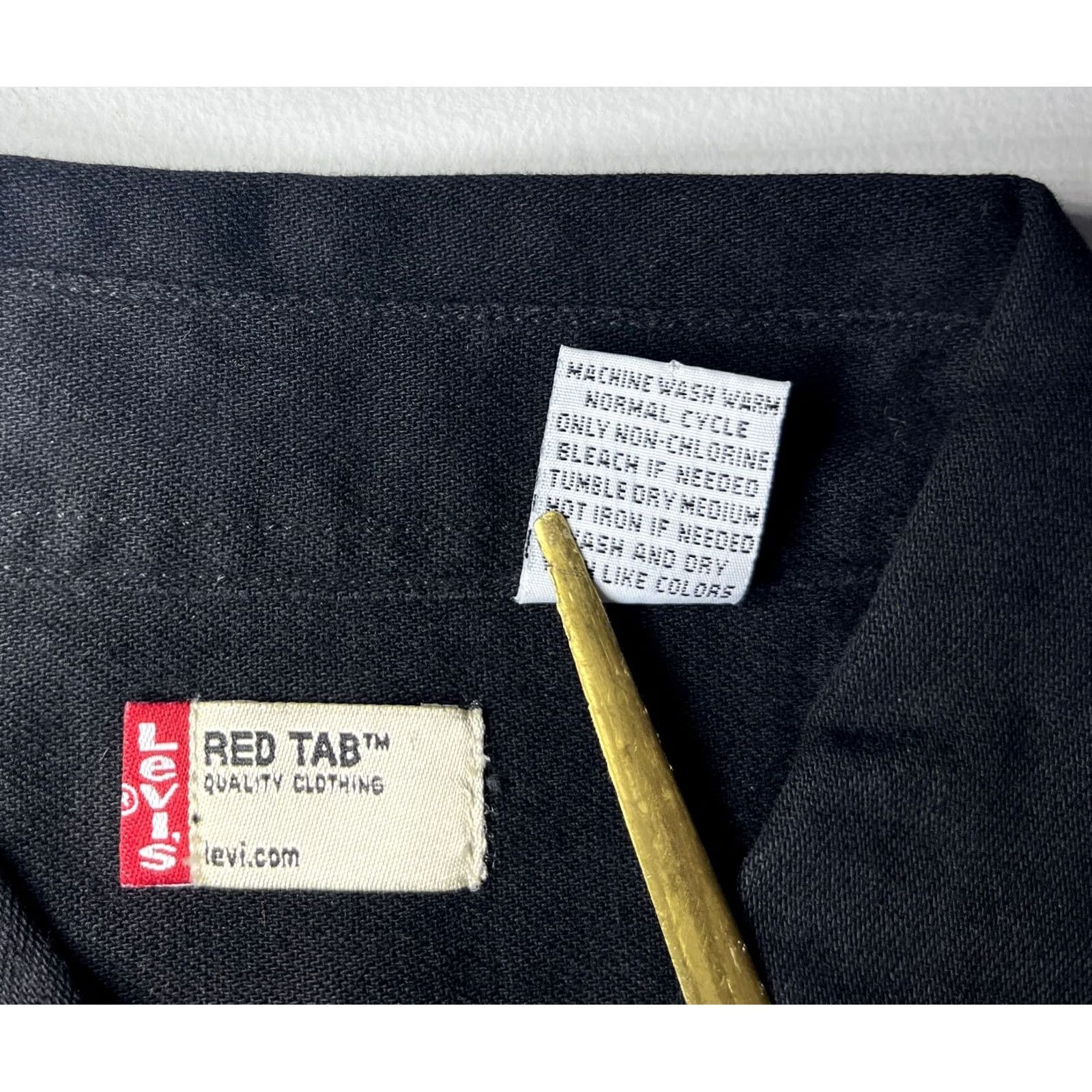 Levi's VINTAGE Levi's Red Tab Button-Up Black Denim Shirt XL Mens Size US XL / EU 56 / 4 - 7 Thumbnail
