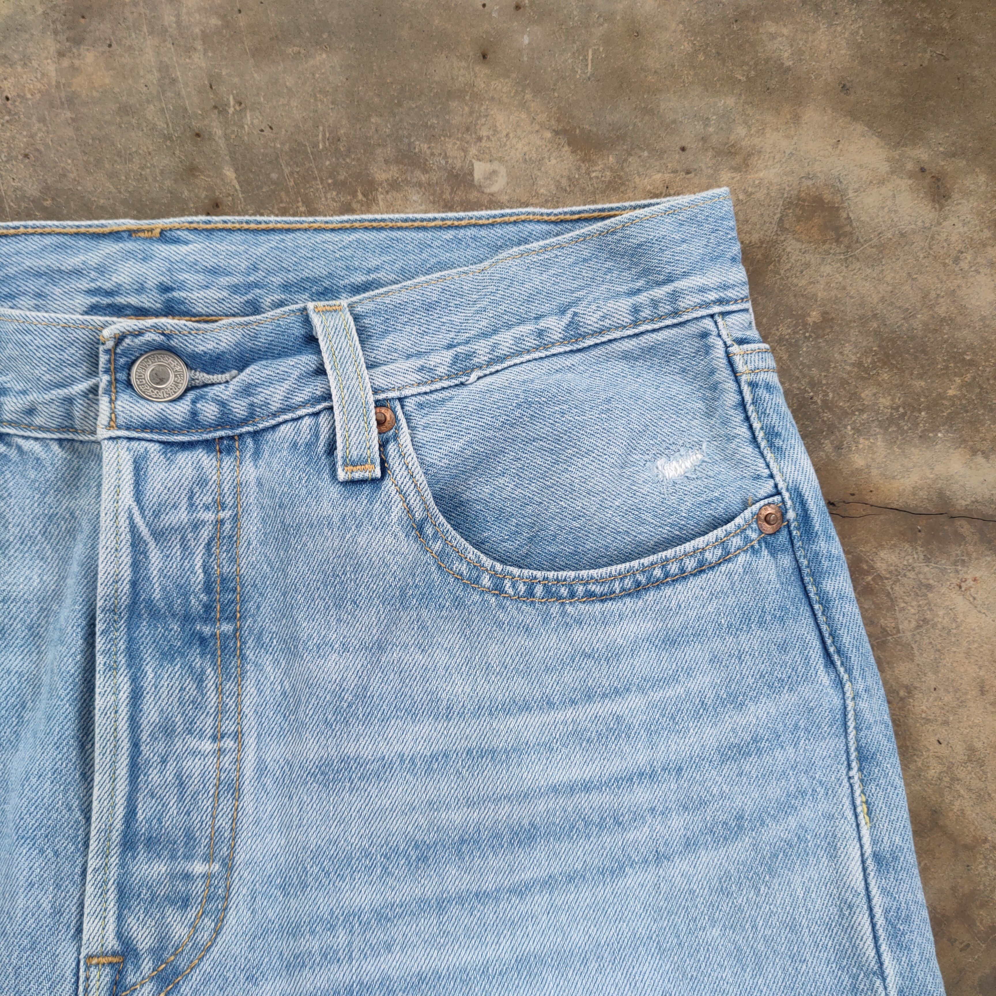 Levi's LEVI'S PREMIUM 501 FADED DISTRESSED DENIM JEANS PANTS Size US 30 / EU 46 - 17 Thumbnail