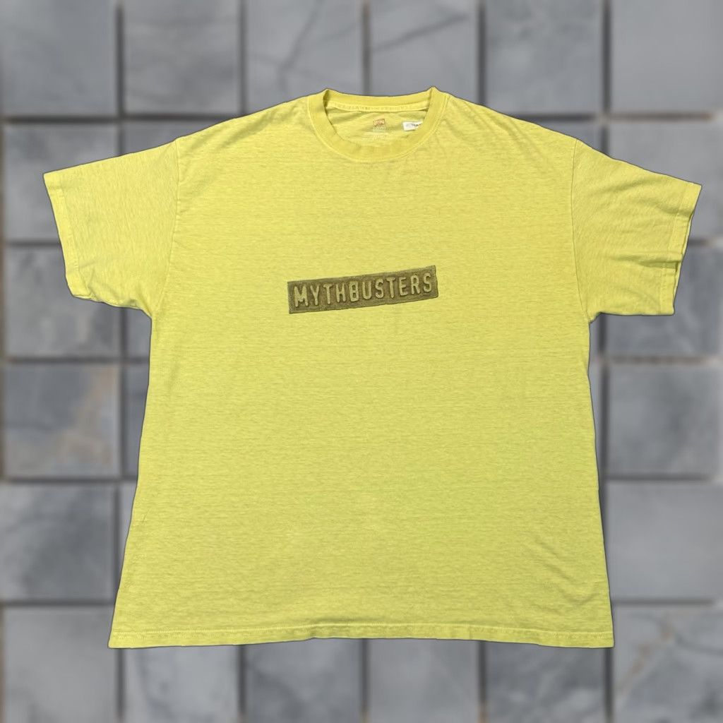 Fruit Of The Loom VINTAGE MythBusters Shirt Adult XL Yellow Distressed Rare Discovery Promo TV Size US XL / EU 56 / 4 - 1 Thumbnail