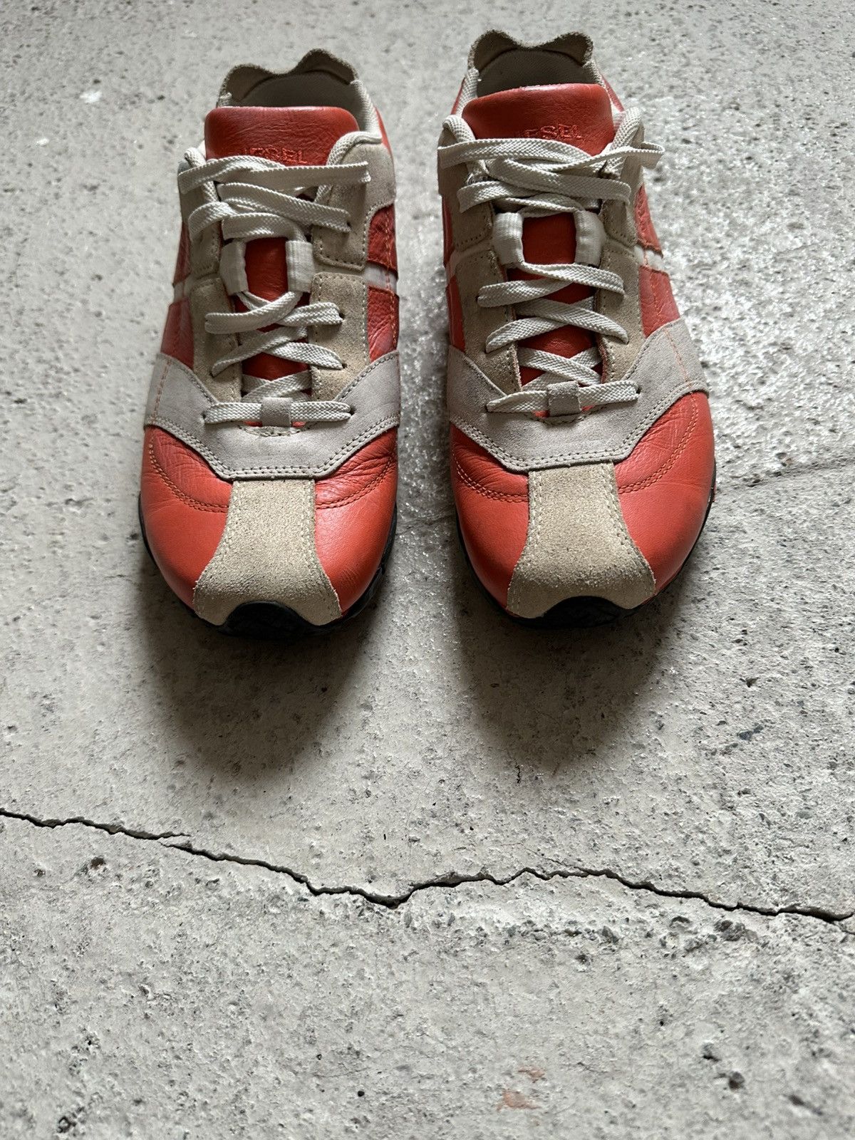 Diesel Vintage 2000s Diesel low profile leather suede sneakers Size US 9 / EU 42 - 4 Thumbnail