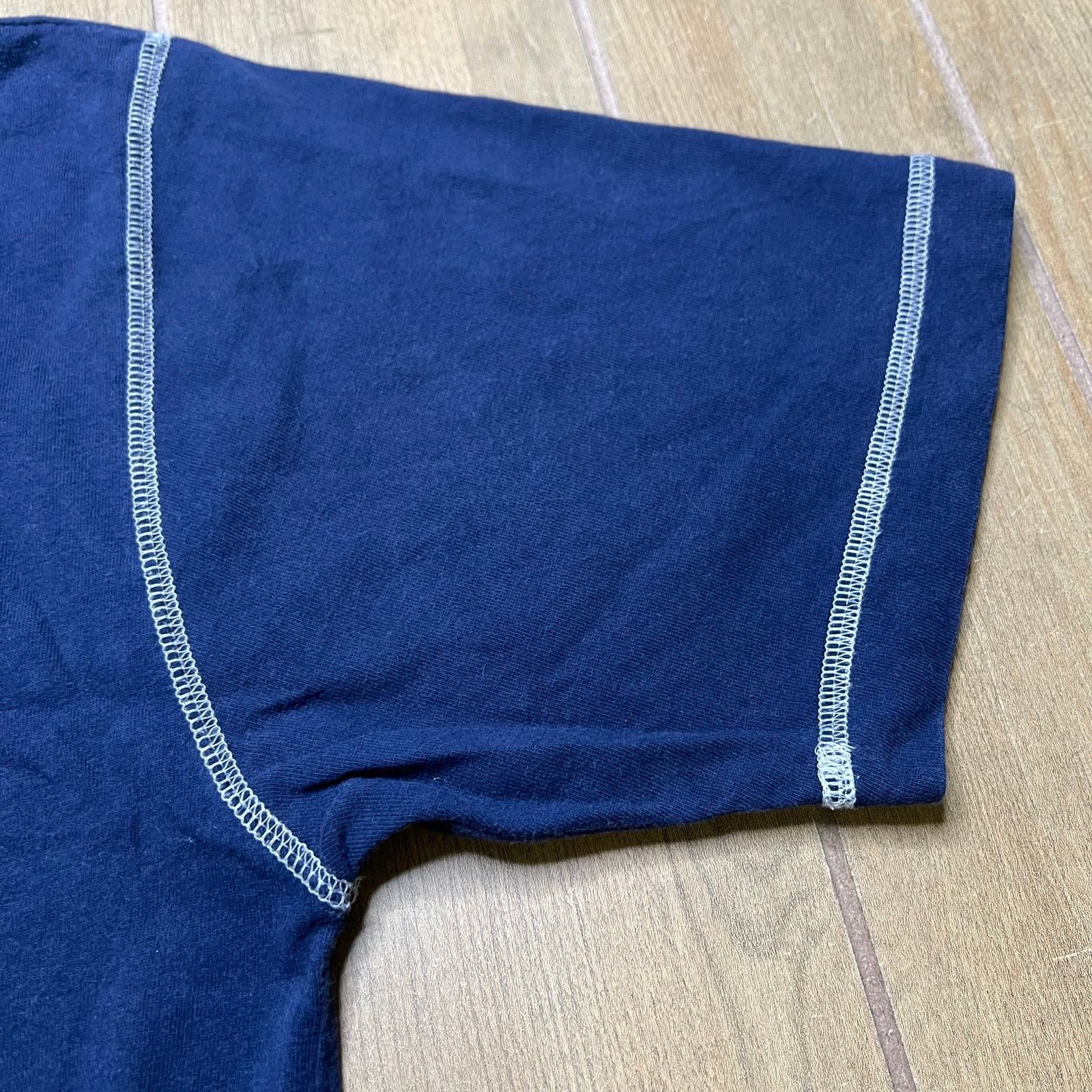 Old Navy Vintage Old Navy 90s T-Shirt Mens Sz Large Logo Y2K baggy Size US L / EU 52-54 / 3 - 5 Thumbnail