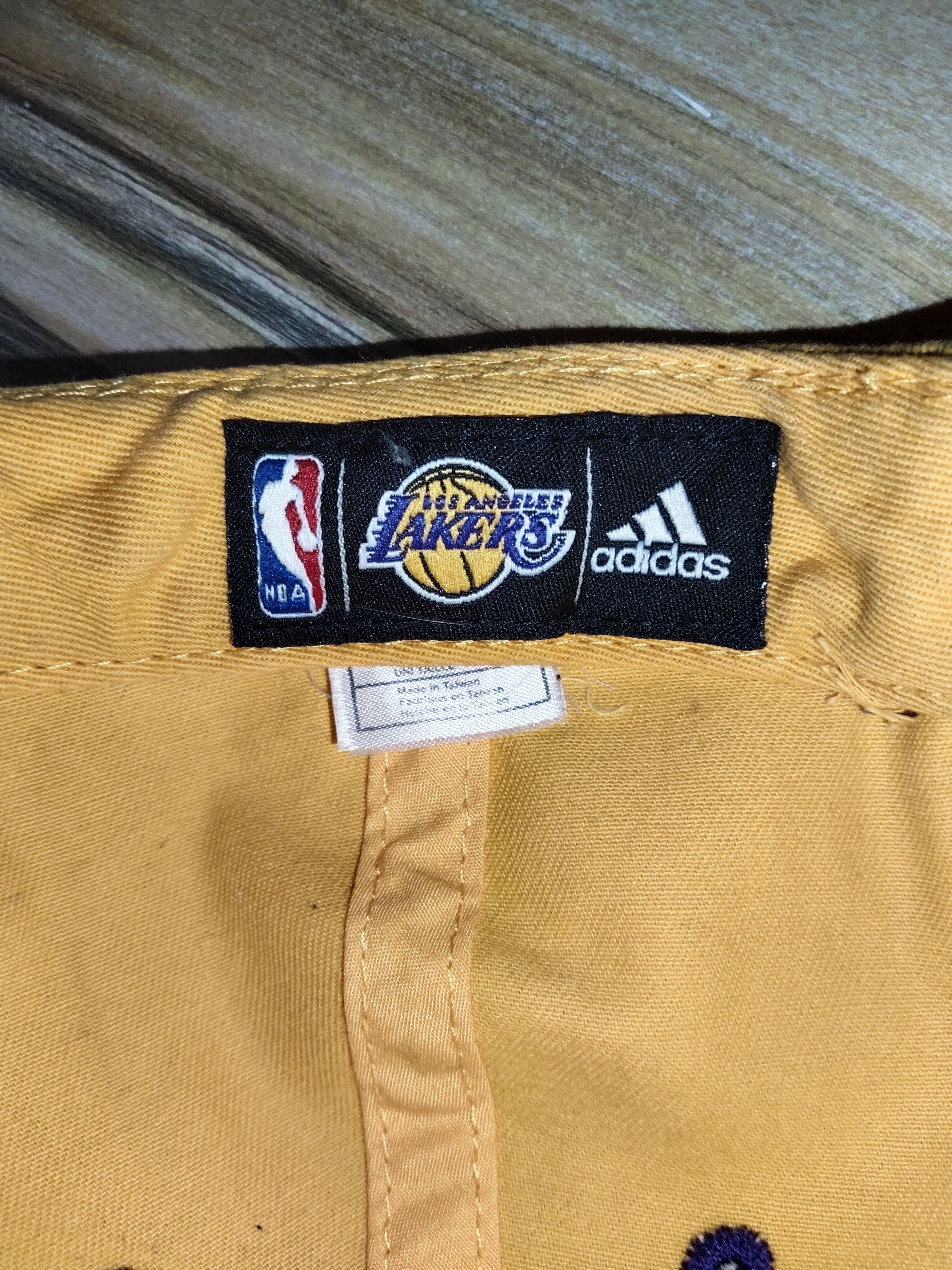 Adidas Vintage ADIDAS x NBA LAKERS Taiwan Size ONE SIZE - 8 Thumbnail