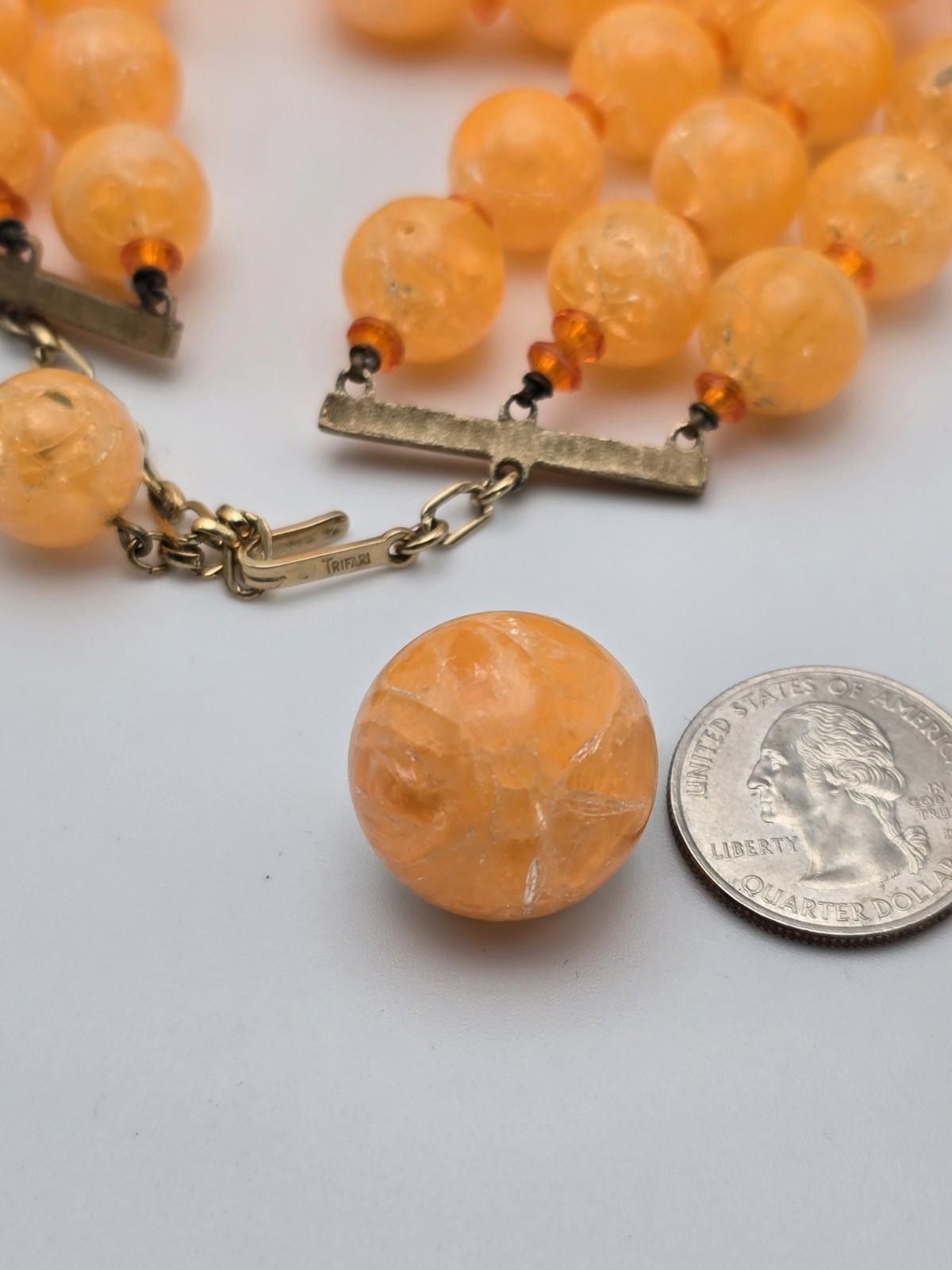 Other Vintage Crown Trifari Lucite Necklace & Earring Sets Size ONE SIZE - 6 Thumbnail