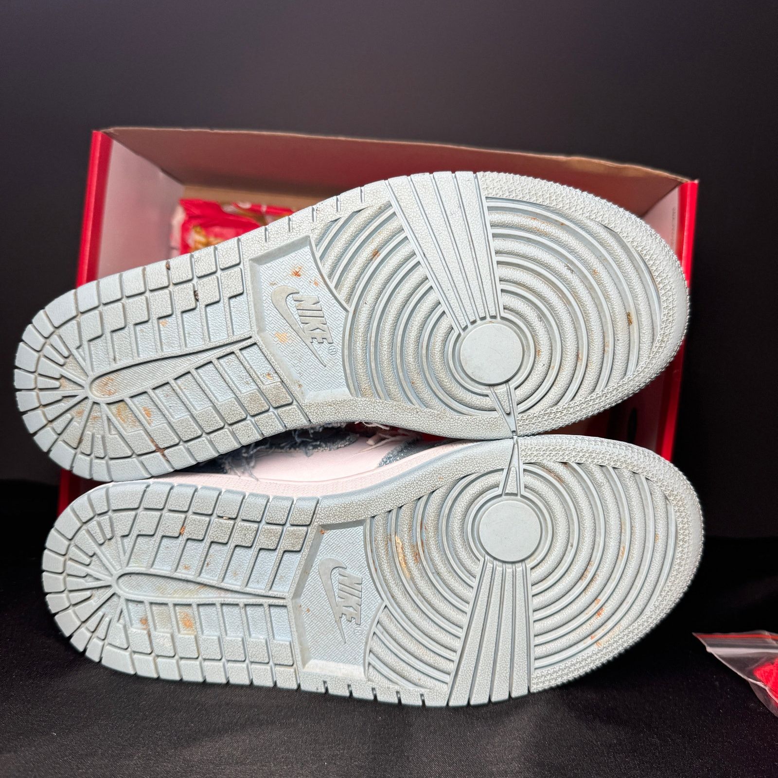 Jordan Brand × Nike Size 5 - Wmns Air Jordan 1 Retro High OG Denim Women's Shoes Size US 5 / IT 35 - 8 Thumbnail