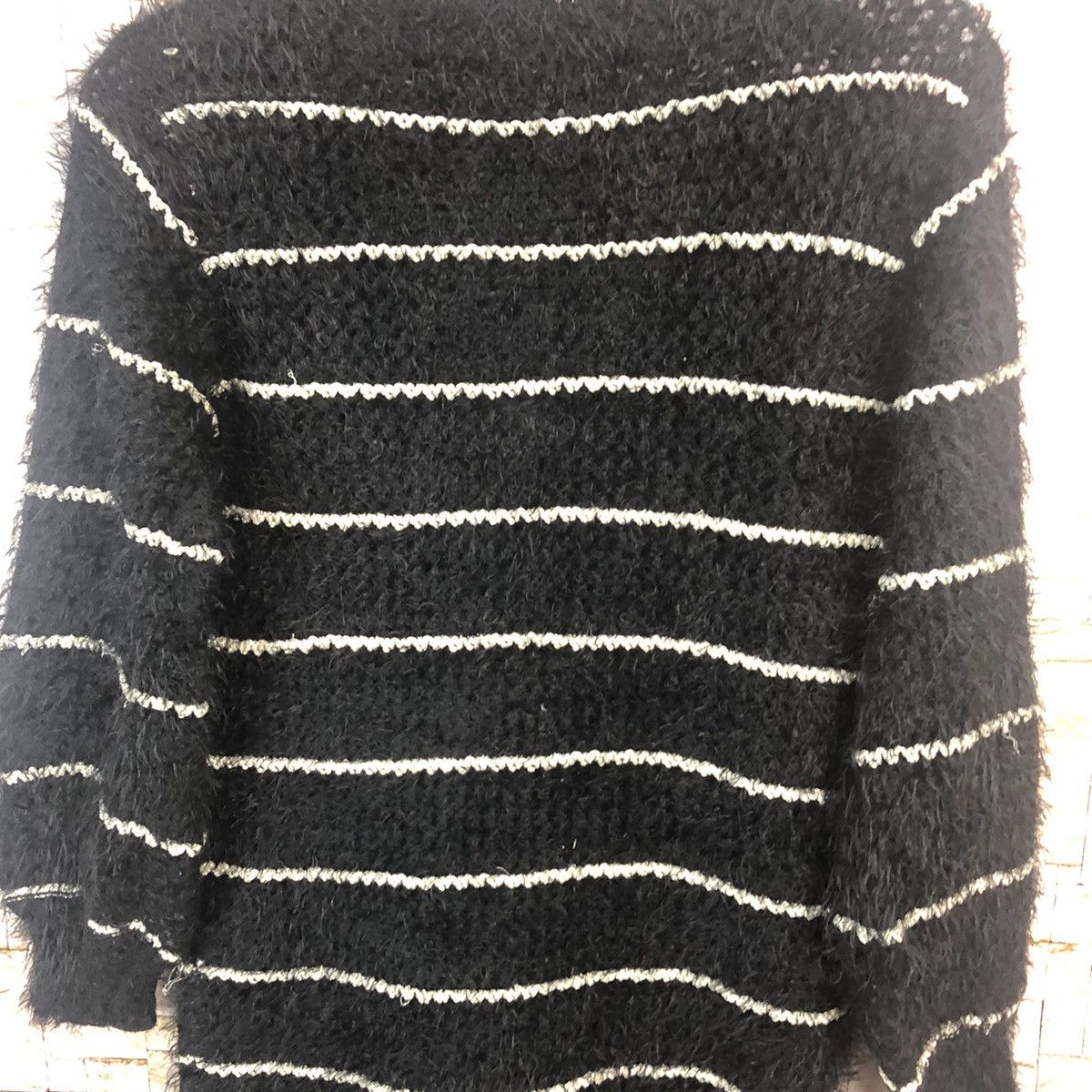Vintage LLyabaccot Black Shag Shaggy Fur Mohair Cardigan #A30 Size M / US 6-8 / IT 42-44 - 13 Thumbnail
