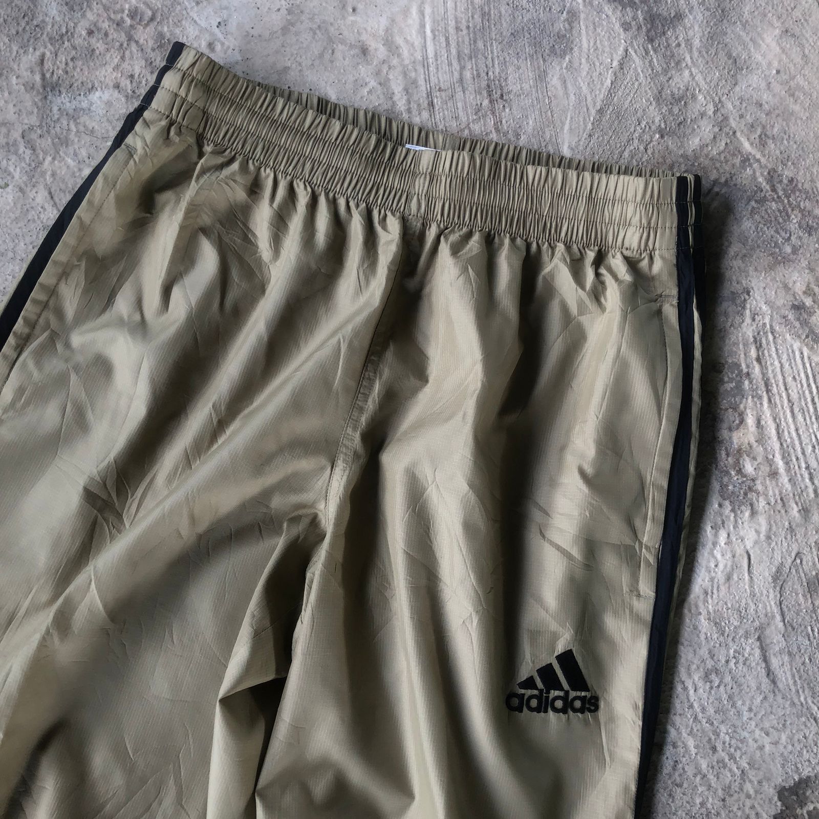 Adidas Y2k Adidas Trackpants Size US 31 - 2 Thumbnail