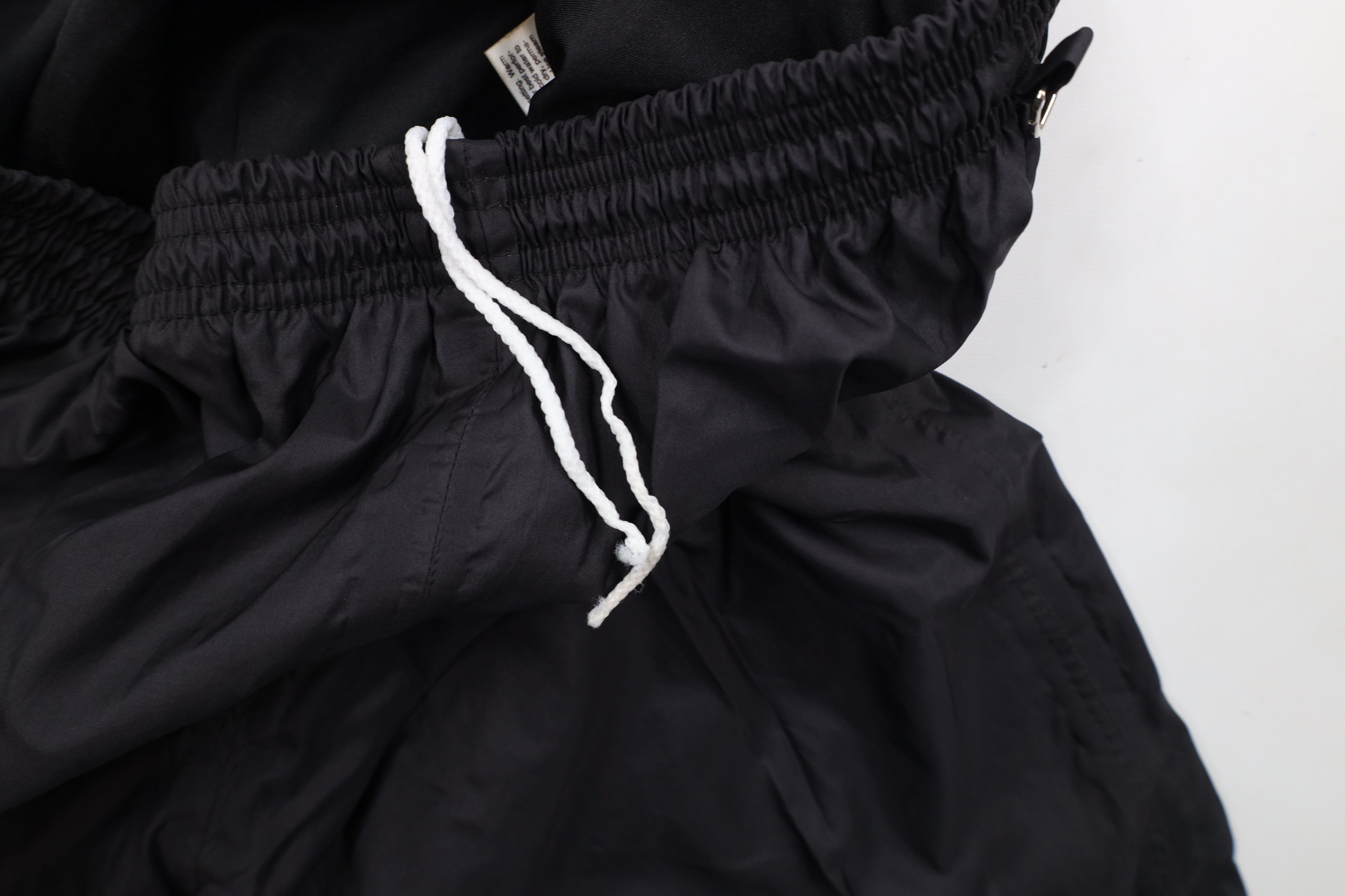 Vintage Vintage 90s Streetwear Waterproof Windbreaker Joggers Pants Size US 40 / EU 56 - 8 Thumbnail