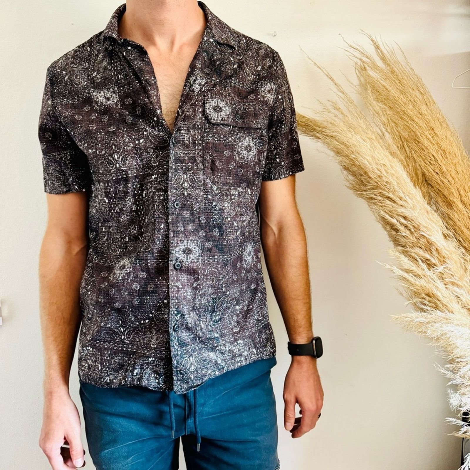 Nordstrom NORDSTROM Grey Gray White Paisley Button Short Sleeve Shirt Size US S / EU 44-46 / 1 - 1 Thumbnail