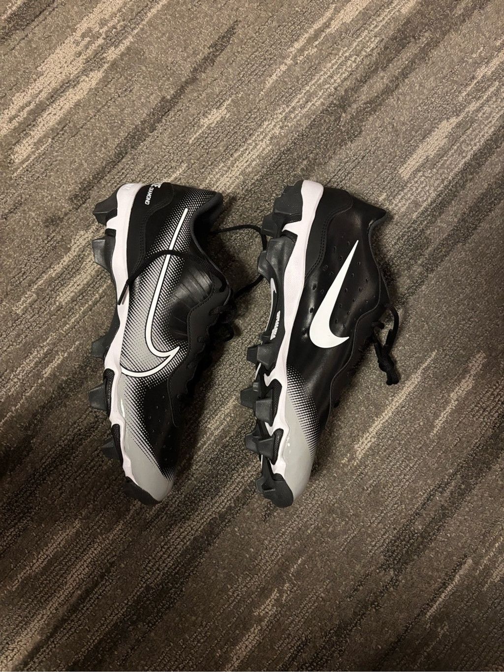 Nike Nike Black and White Men's Fastflex Baseball Cleats Size US 12 / EU 45 - 2 Thumbnail