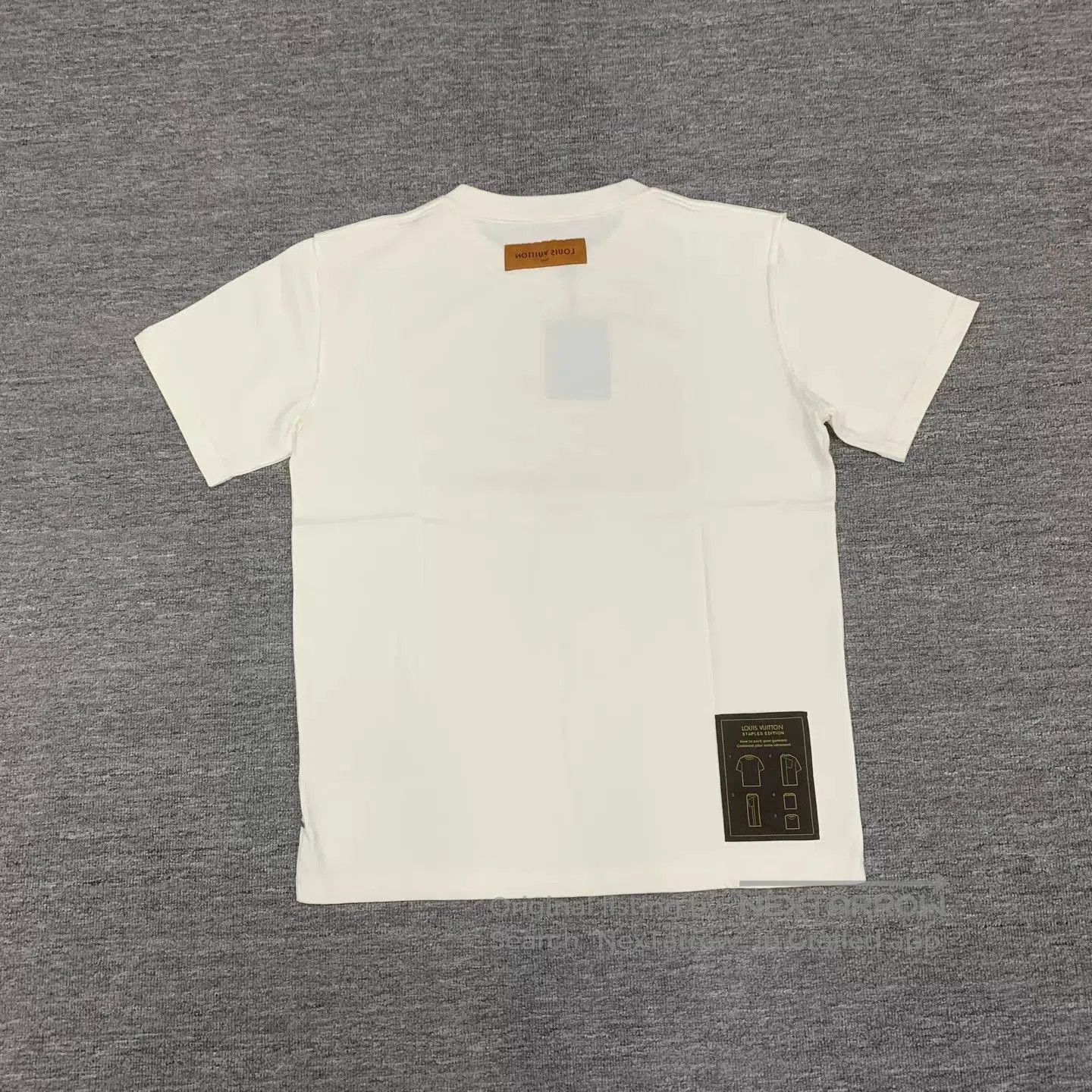 Louis Vuitton White Short-Sleeve Crewneck Shirt. Size US M / EU 48-50 / 2 - 2 Thumbnail