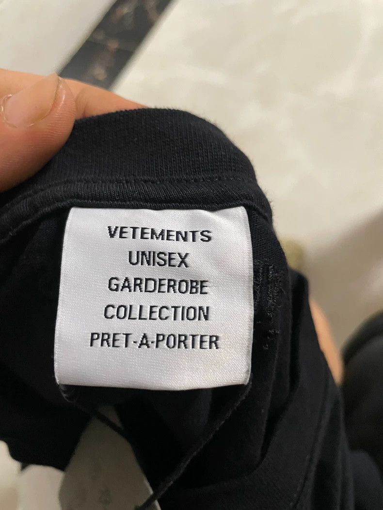 Vetements Vetements Vlogo T-Shirt, Size XS Size US XS / EU 42 / 0 - 3 Thumbnail