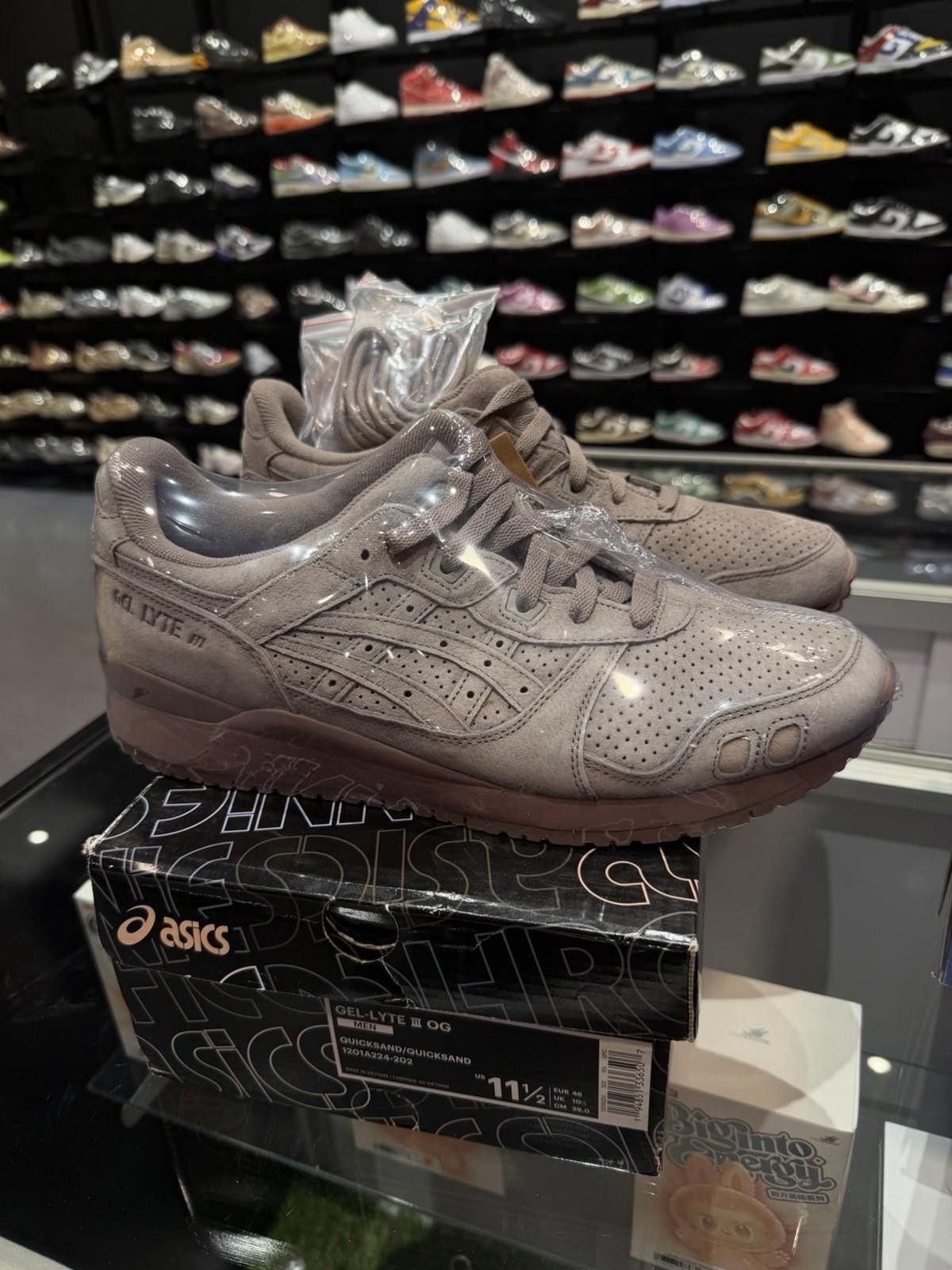 Asics Asics Gel Lyte 3 III OG 30th Brown Suede Mens NEW 11.5 Size US 11.5 / EU 44-45 - 3 Thumbnail