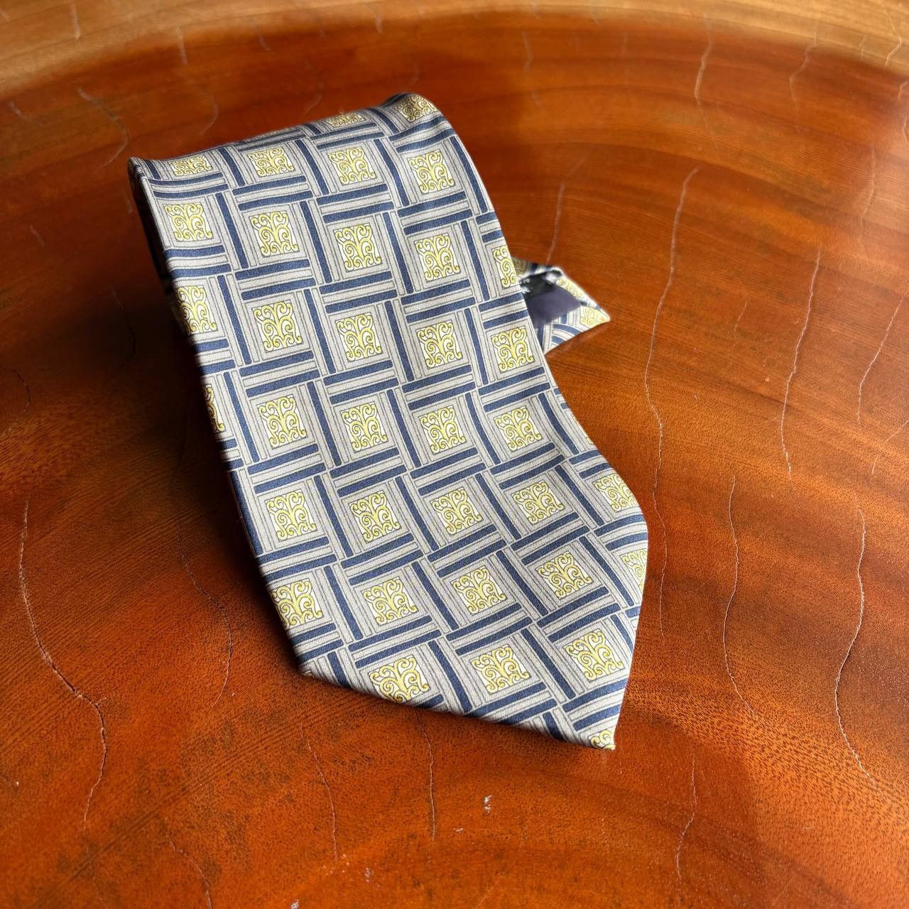Pierre Balmain Pierre Balmain Paris PAR Vent Vent Necktie Size ONE SIZE - 1 Thumbnail