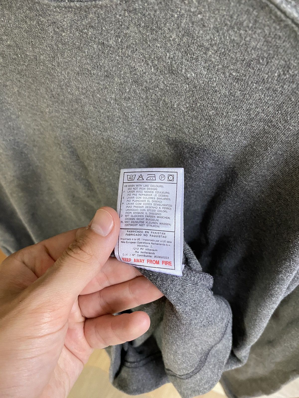 Nike × Vintage Nike Swoosh Logo Vintage Grey Crewneck Sweatshirt Size M Size US M / EU 48-50 / 2 - 5 Thumbnail