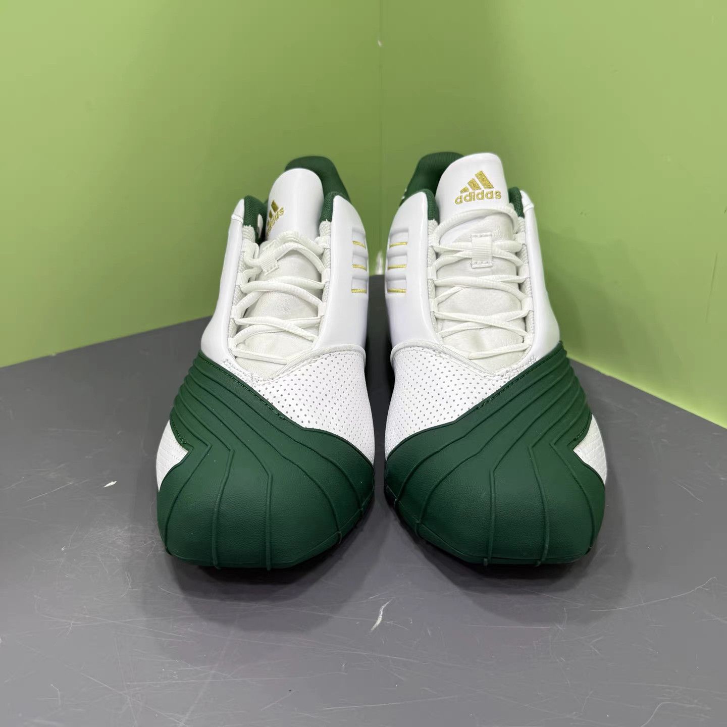 Adidas adidas T-Mac 1 Svsm Basketball Shoes K15 Size US 10 / EU 43 - 2 Thumbnail