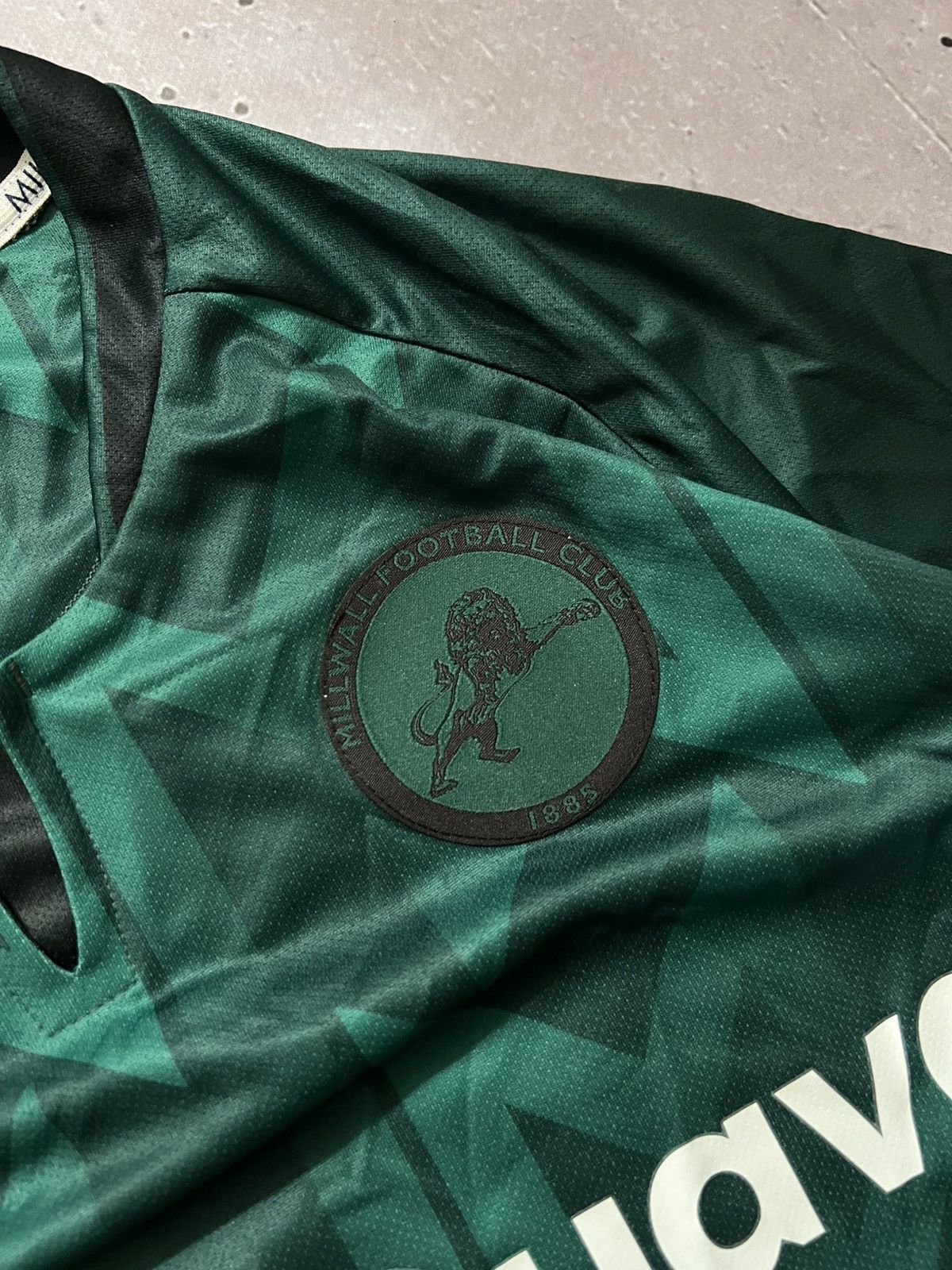 Errea Very Rare T-Shirt Errea Millwall Away MyGuava Size M Y2K Size US M / EU 48-50 / 2 - 5 Thumbnail