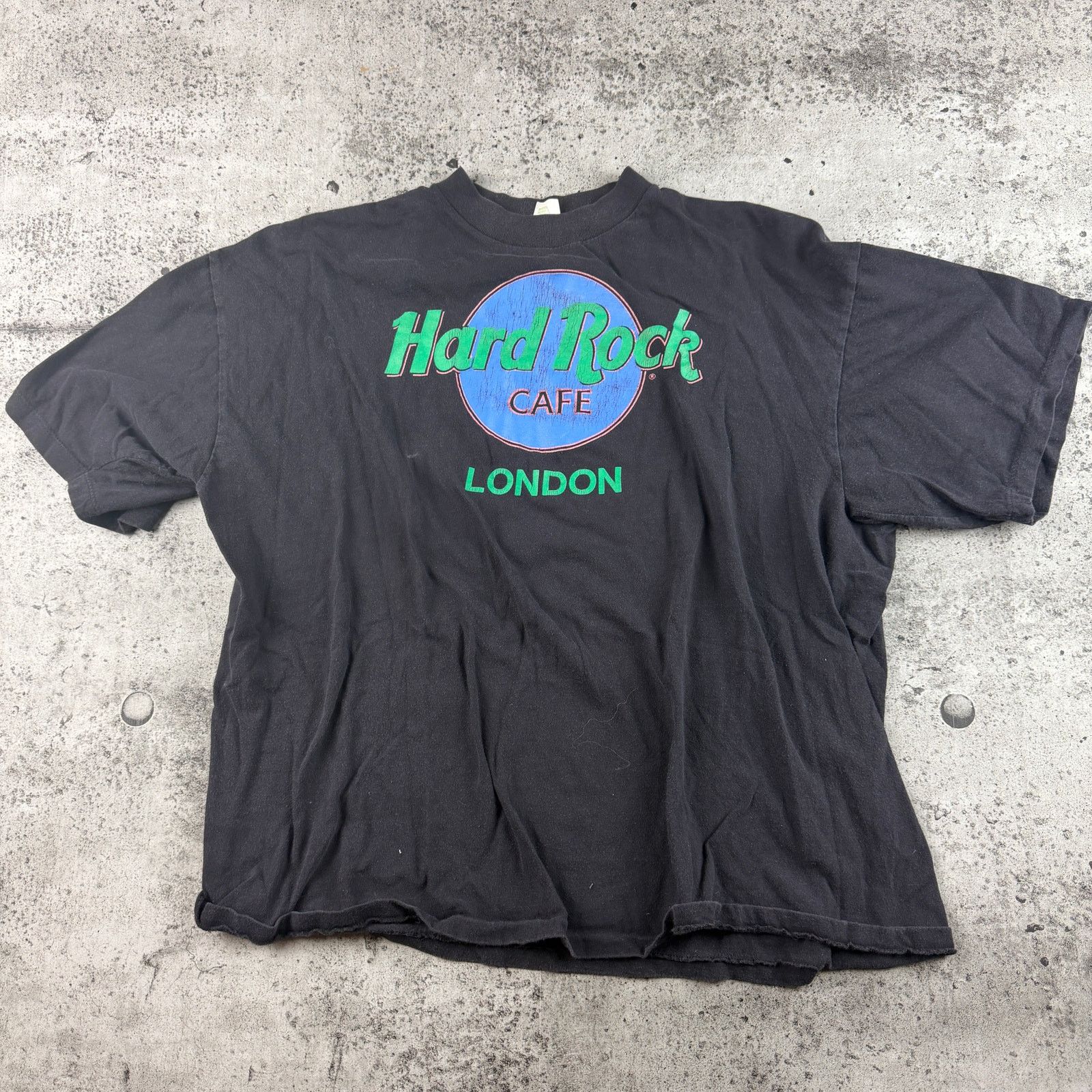 Hard Rock Cafe Vintage Hard Rock Cafe London Shirt Size Large (boxy fit) Size US L / EU 52-54 / 3 - 1 Thumbnail