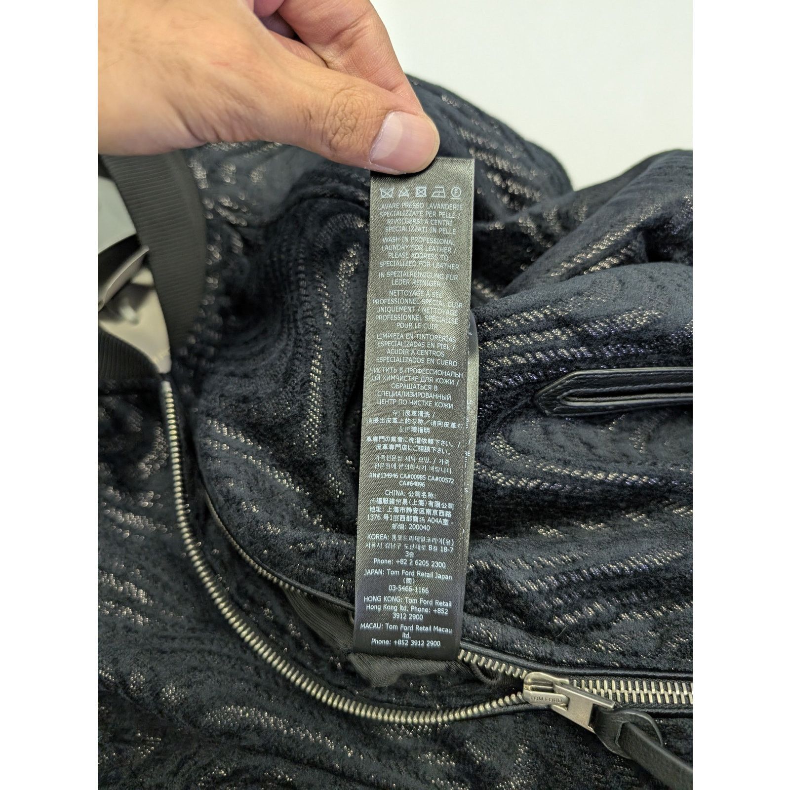 Tom Ford o1rshd1 Wave Jacquard Bomber Jacket in black 48 Size US M / EU 48-50 / 2 - 19 Thumbnail