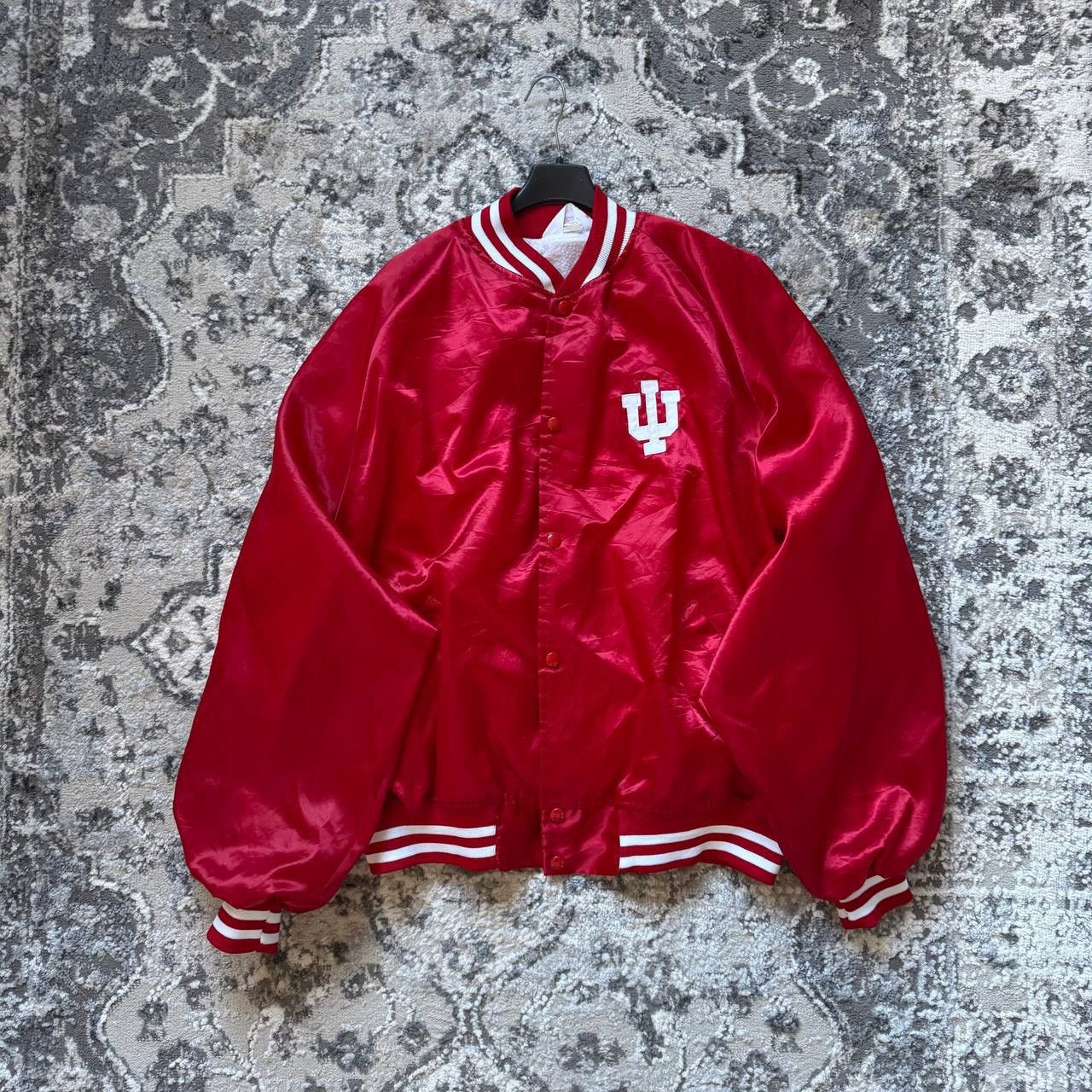 Vintage Vintage 80’s IU Indiana Hoosiers Retro Satin Bomber Jacket Size US XL / EU 56 / 4 - 2 Thumbnail