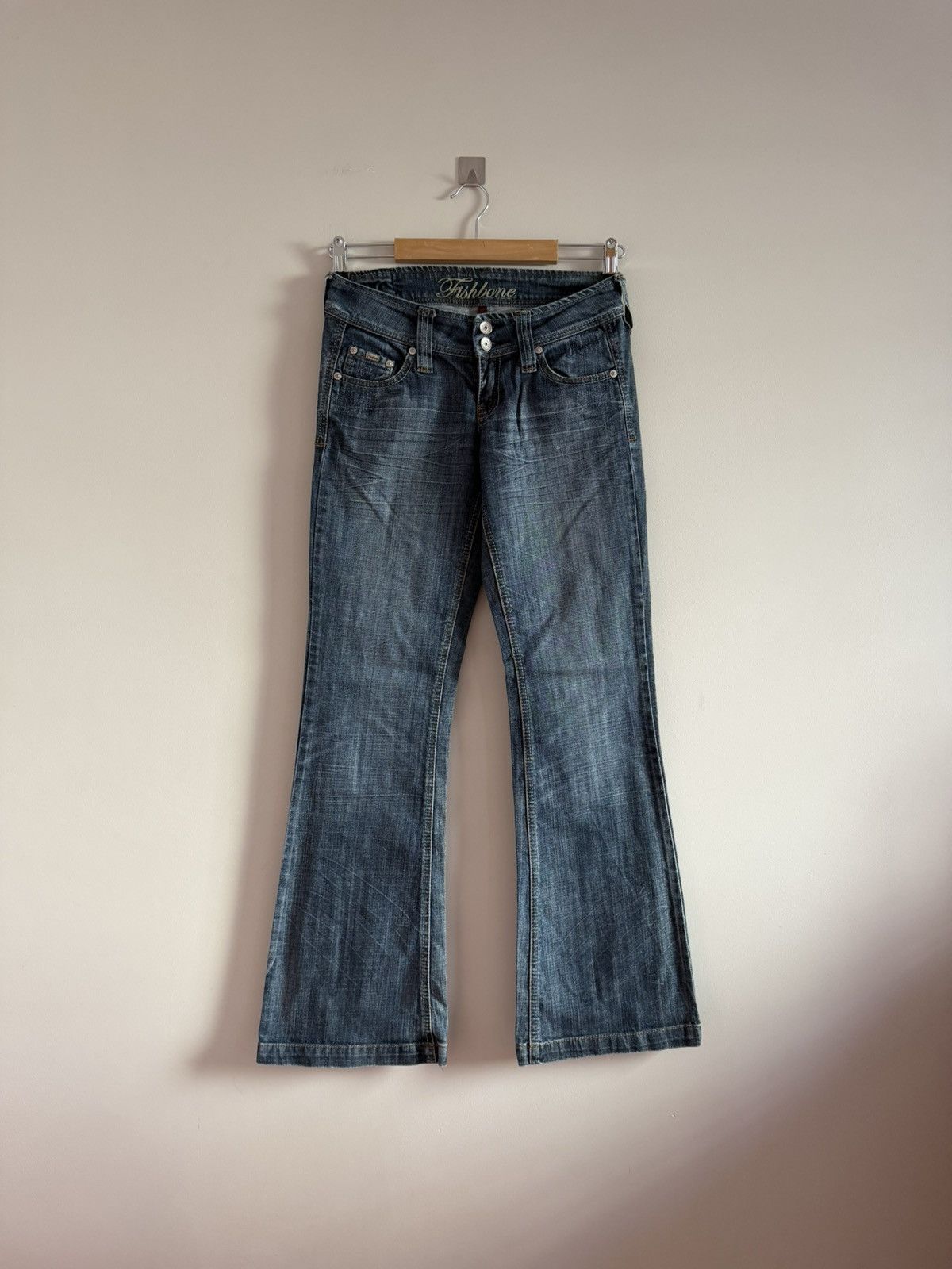 Vintage Vintage Y2K Mid Wash Flared Low Rise Denim Jeans Size 27" / US 4 / IT 40 - 2 Thumbnail