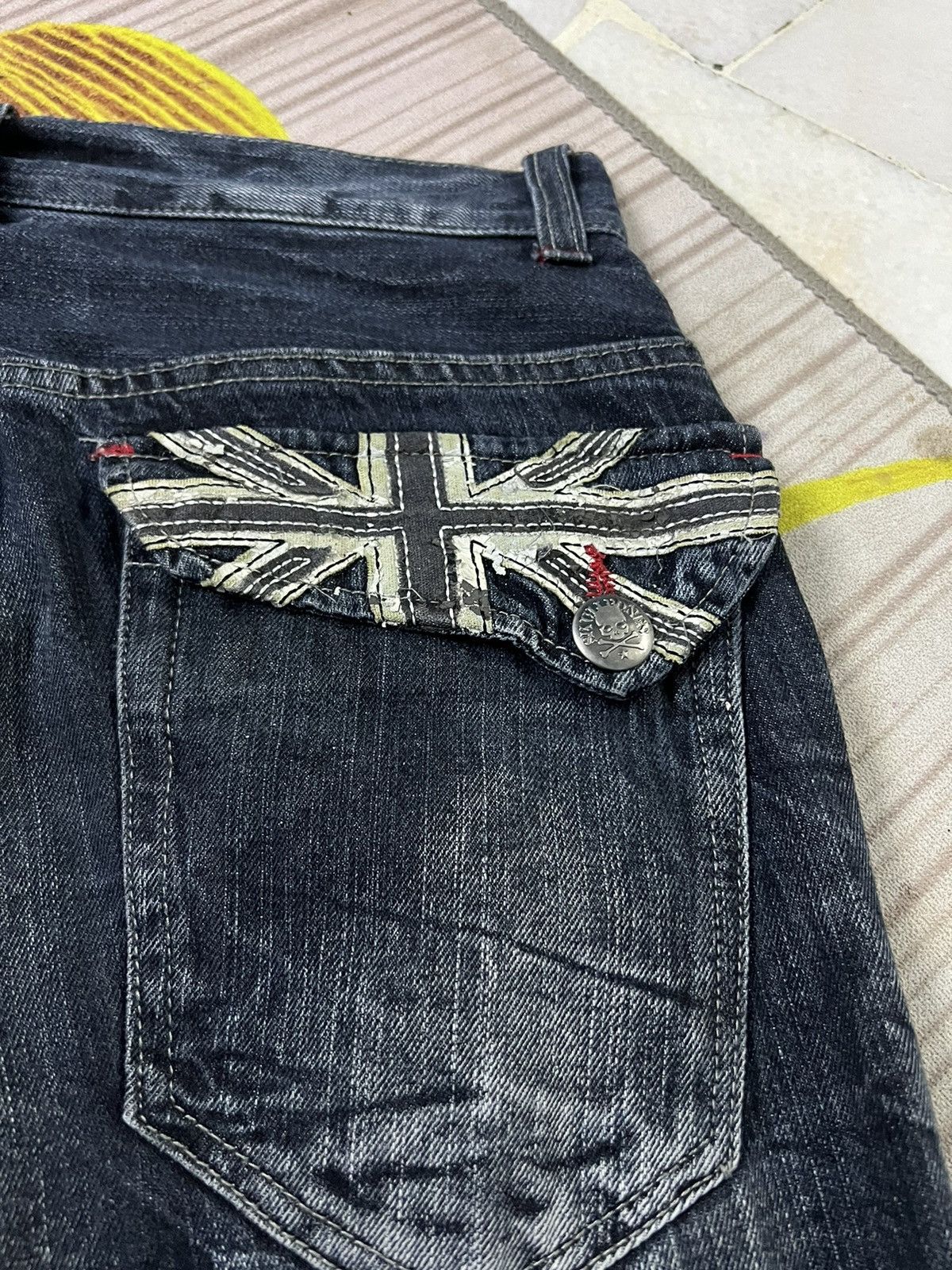 If Six Was Nine × Japanese Brand × Le Grande Bleu (L.G.B.) VTG DOMINATE HANDCRAFTED DOUBLE WAIST UK FLAGS JEANS Size US 28 / EU 44 - 8 Thumbnail