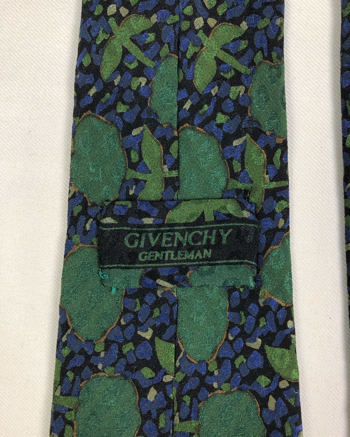 Givenchy Vintage Givenchy Gentleman Floral Silk Tie Made in Italy Size ONE SIZE - 7 Thumbnail