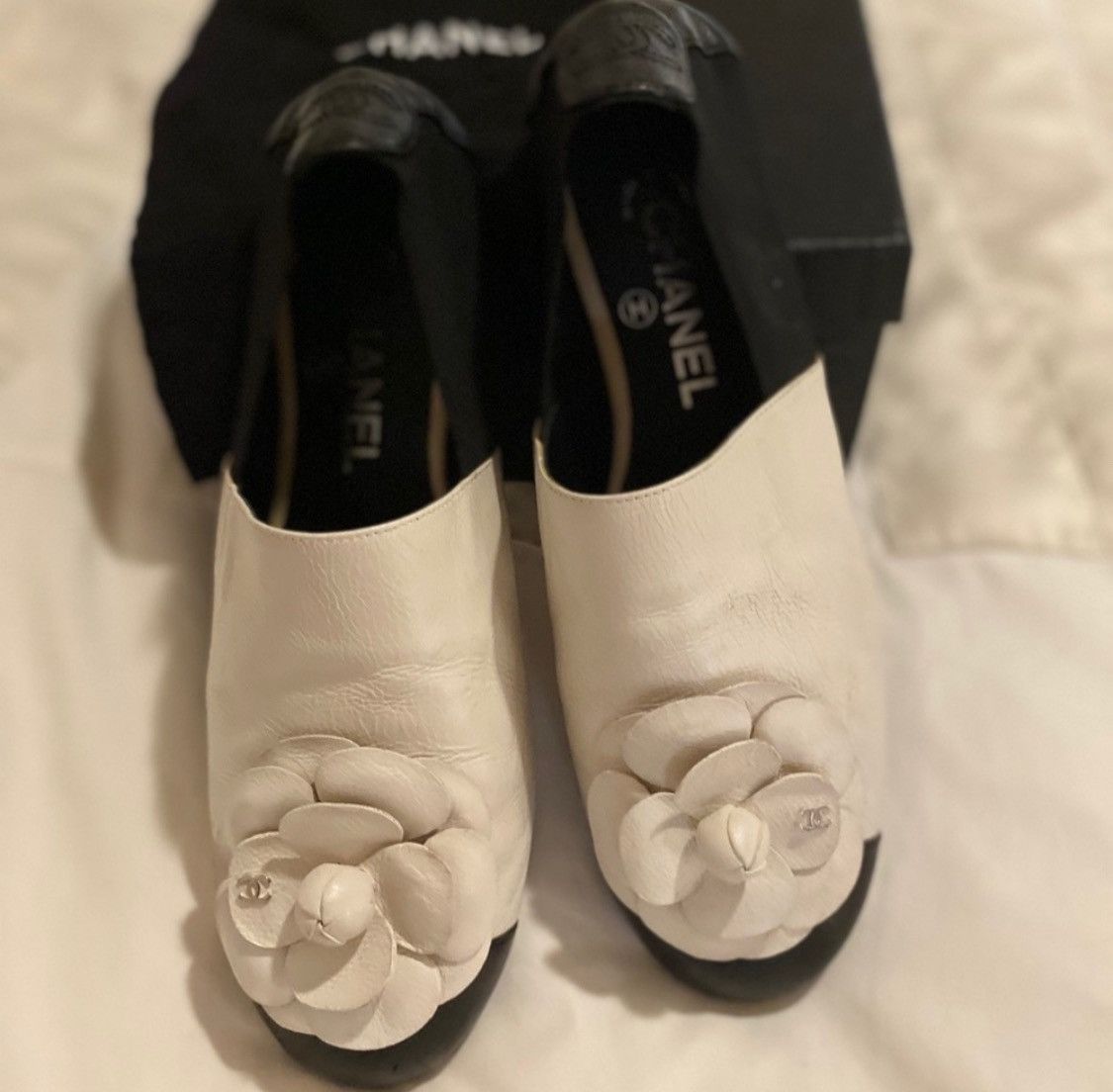 image of Chanel Flats in Black, Women's (Size 9)