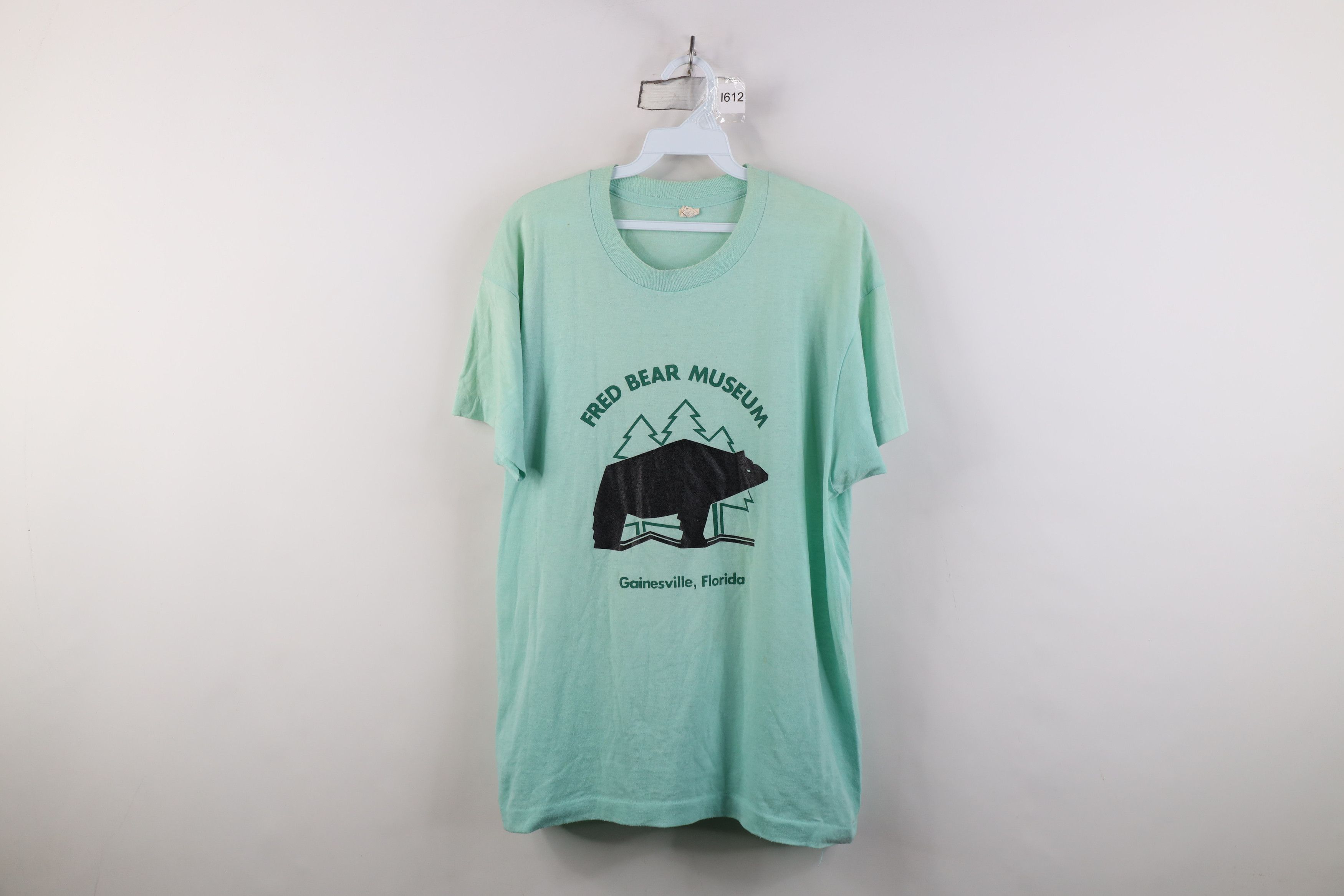 Vintage Vintage 80s Bear Museum Hunting Short Sleeve T-Shirt USAt Size US XL / EU 56 / 4 - 1 Thumbnail