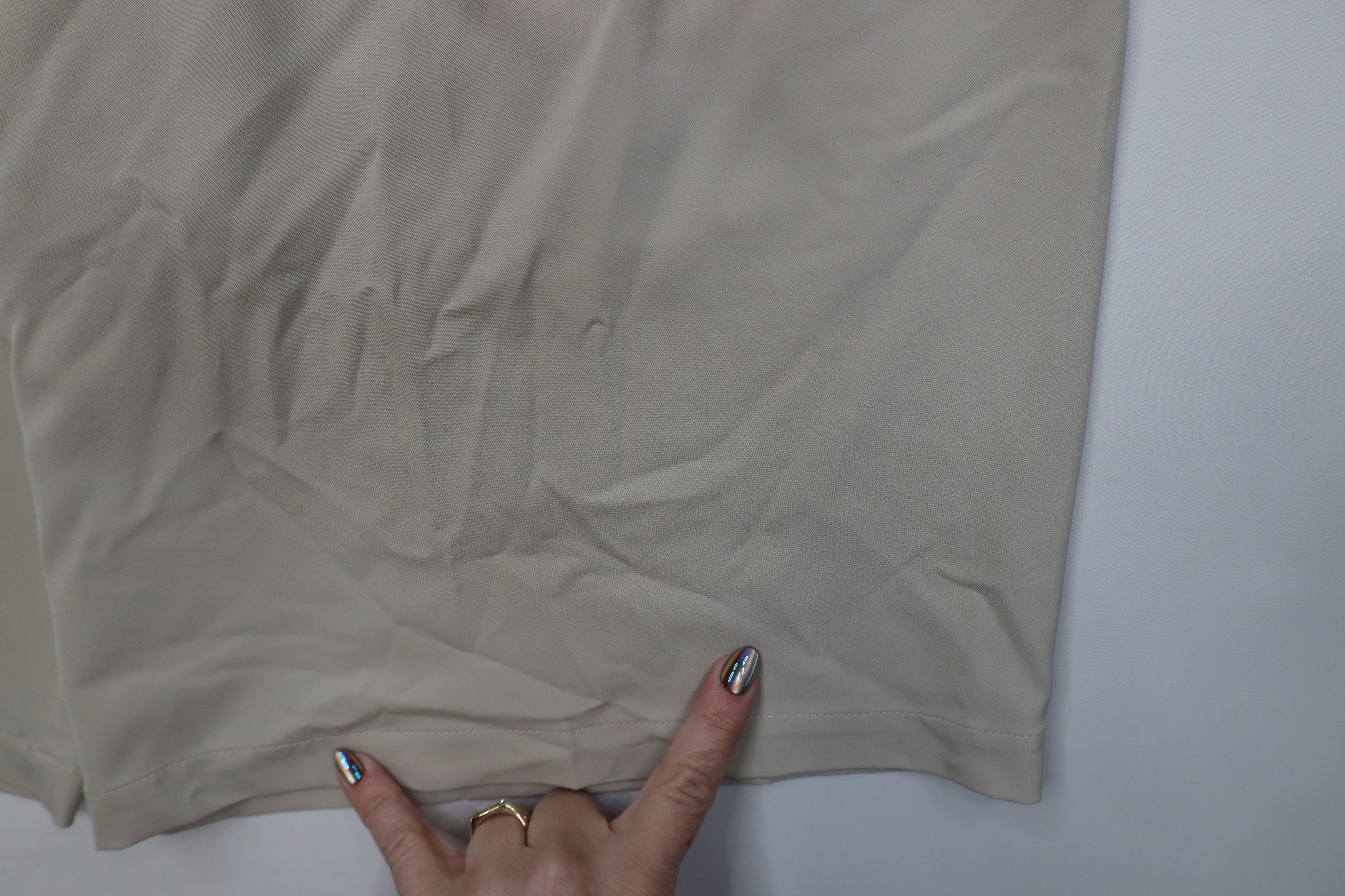Nike Vintage Y2K Nike Golf Mini Swoosh Tech Chino Shorts Stone Size US 38 / EU 54 - 7 Thumbnail