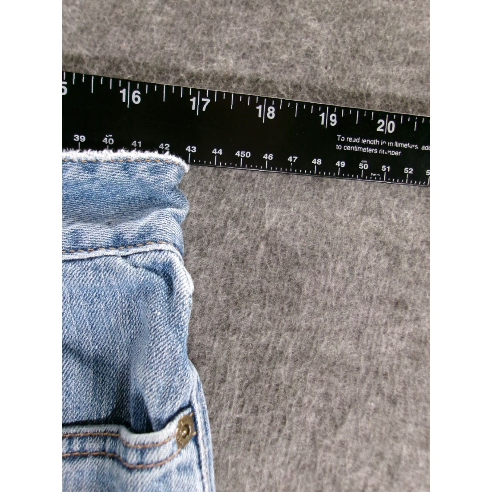 Vintage L.L. Bean Jeans Women 12 Tall Favorite Fit Straight Light Wash Denim 5-Pocket USA Western 80s 90s Logo Retro Size 34" / US 12 / IT 48 - 4 Thumbnail