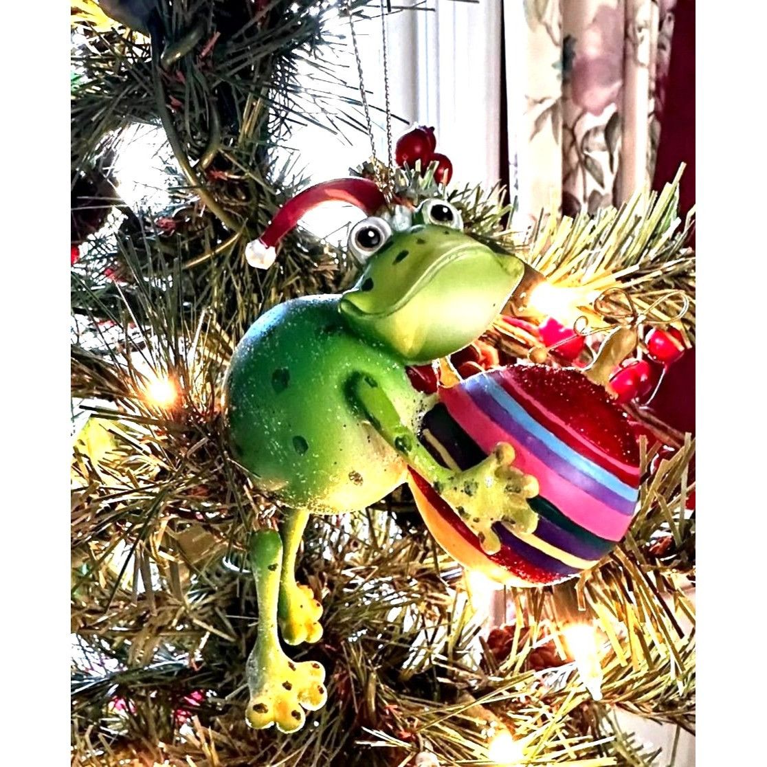 Vintage Vintage Frog Ornament Christmas Dangling Legs Holding Orname Size ONE SIZE - 3 Thumbnail