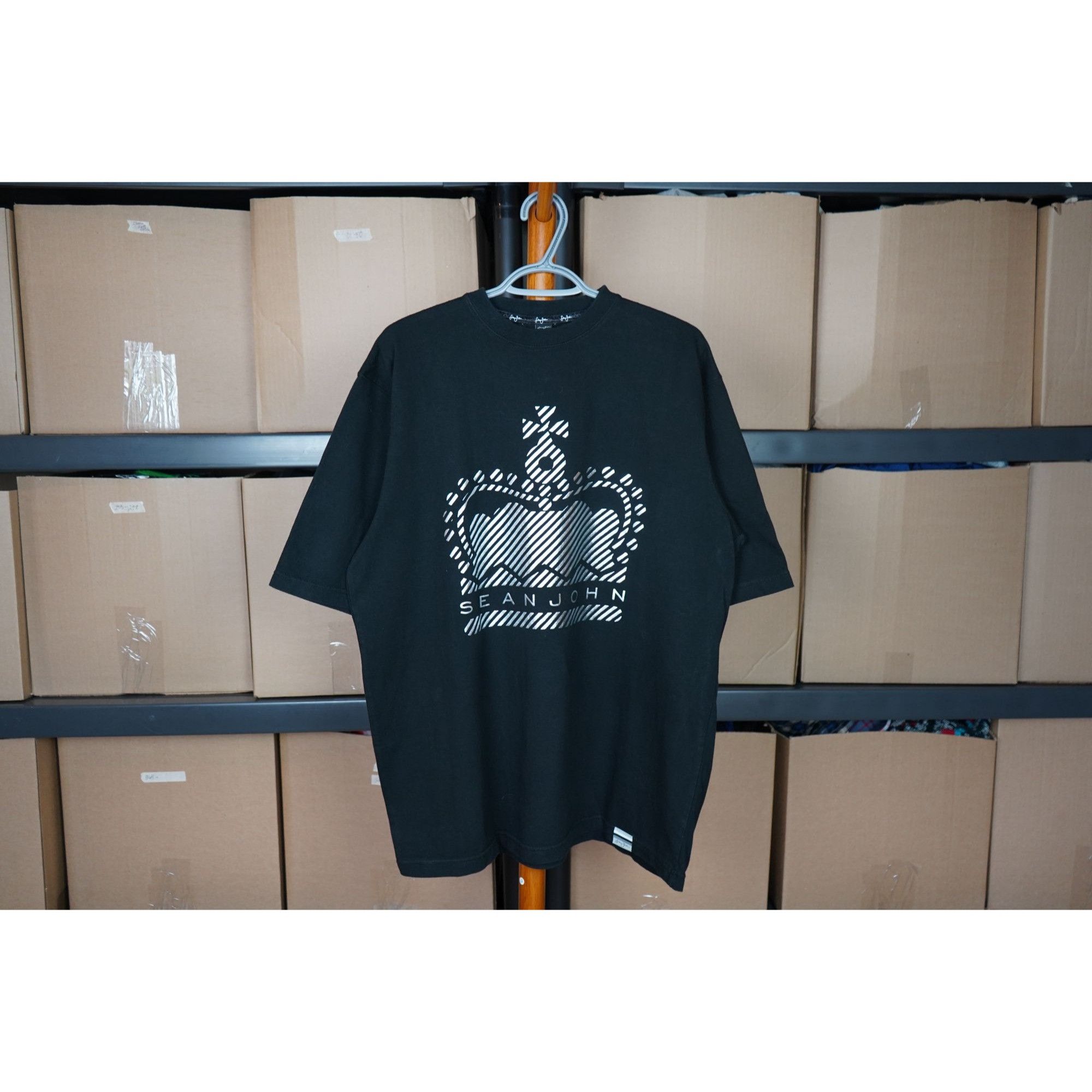 Sean John × Vintage Y2K Sean John Black/Silver Graphic XL #390 Size US XL / EU 56 / 4 - 1 Thumbnail