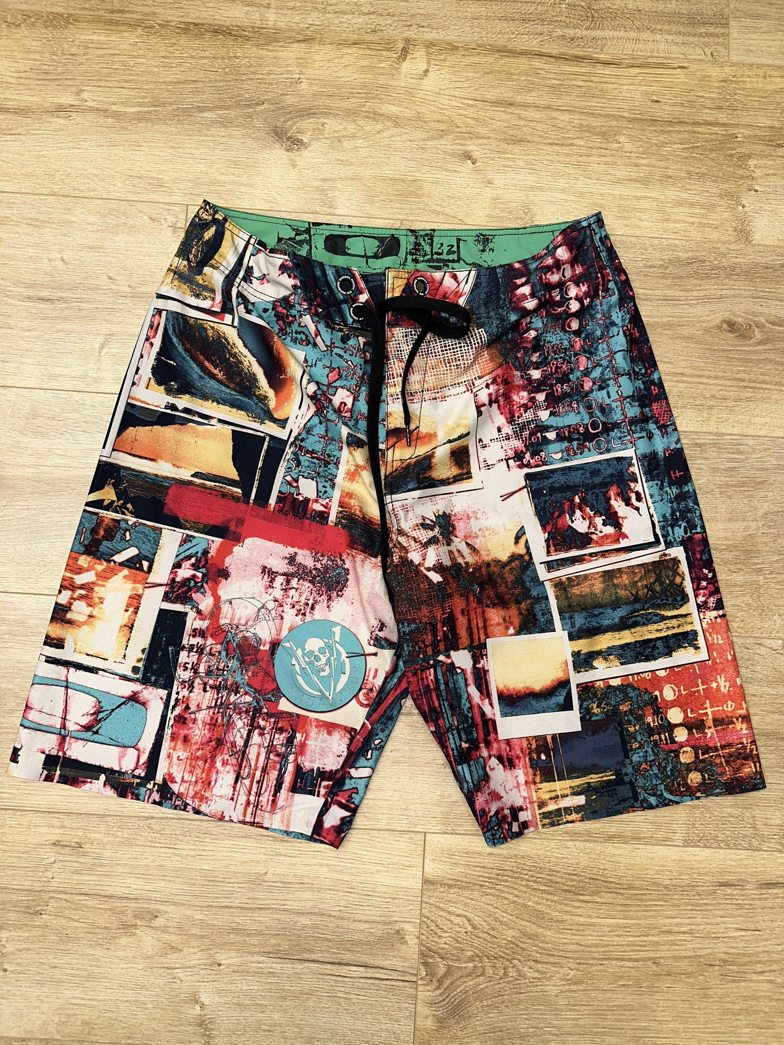 Oakley Exclusive Oakley Reinvent Graphic Boardshorts Shorts Size 32 Size US 32 / EU 48 - 2 Thumbnail