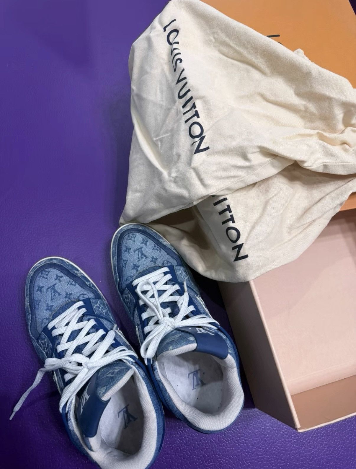 Louis Vuitton 【Louis Vuitton Trainer】Blue Denim Logo Sneakers Size US 8 / EU 41 - 1 Thumbnail