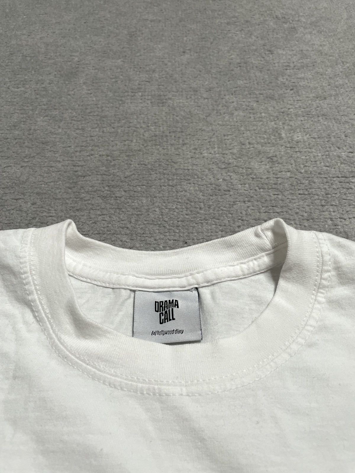 Vintage Vintage White T-Shirt Tee Logo Print Drama Call Streetwear Size US S / EU 44-46 / 1 - 4 Thumbnail