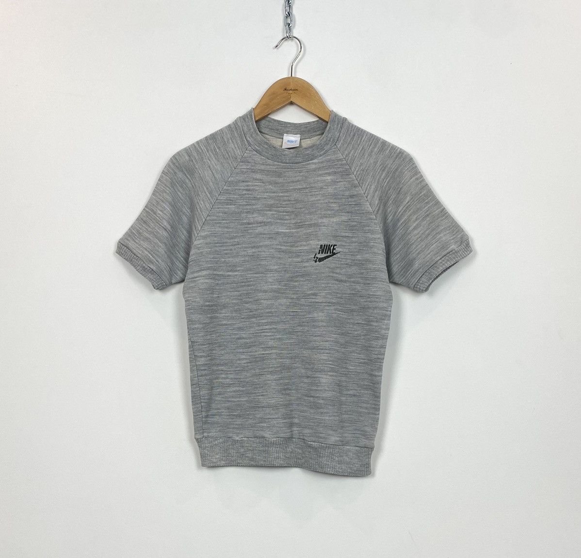 Vintage Vintage Nike Short Sleeve T-Shirt Men’s Size Small Grey Top Size US S / EU 44-46 / 1 - 1 Thumbnail