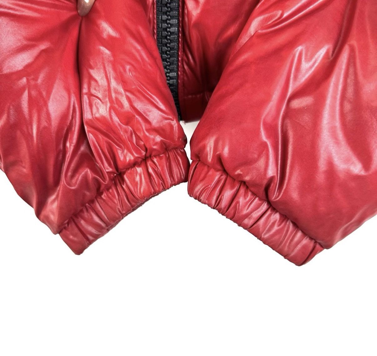 Moncler Moncler Red Down Jacket with Shoulder Logo Embroidery K12 Size US S / EU 44-46 / 1 - 6 Thumbnail