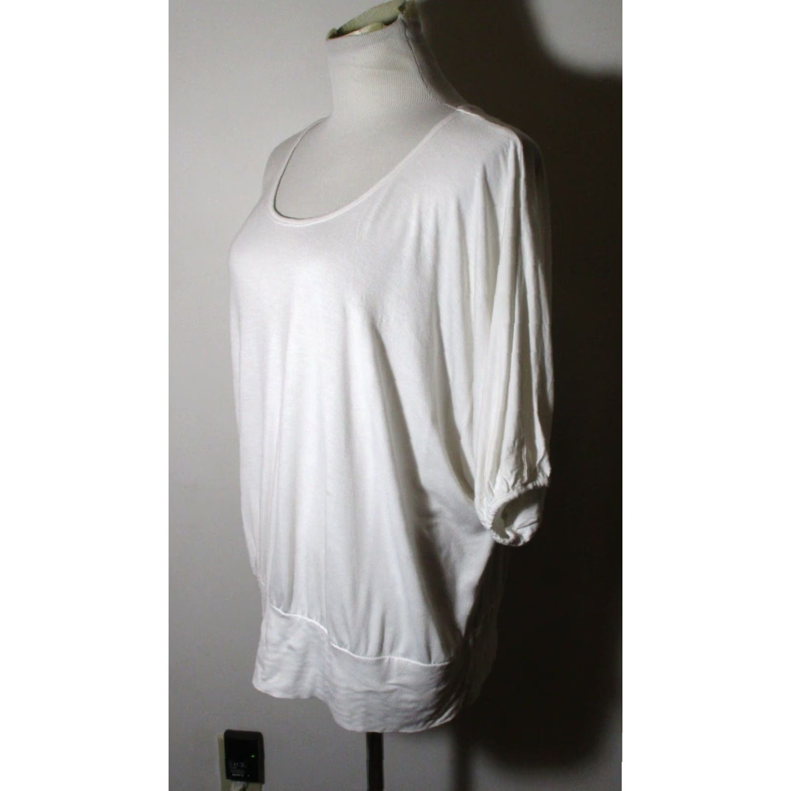 Vintage Eight Sixty White Rayon Stretch Top XL Blouse Women Regular Short Sleeve Wear Dressy Casual 95% Rayon 5% Spandex Knit Boat Neck Knit Top Size XL / US 12-14 / IT 48-50 - 4 Thumbnail