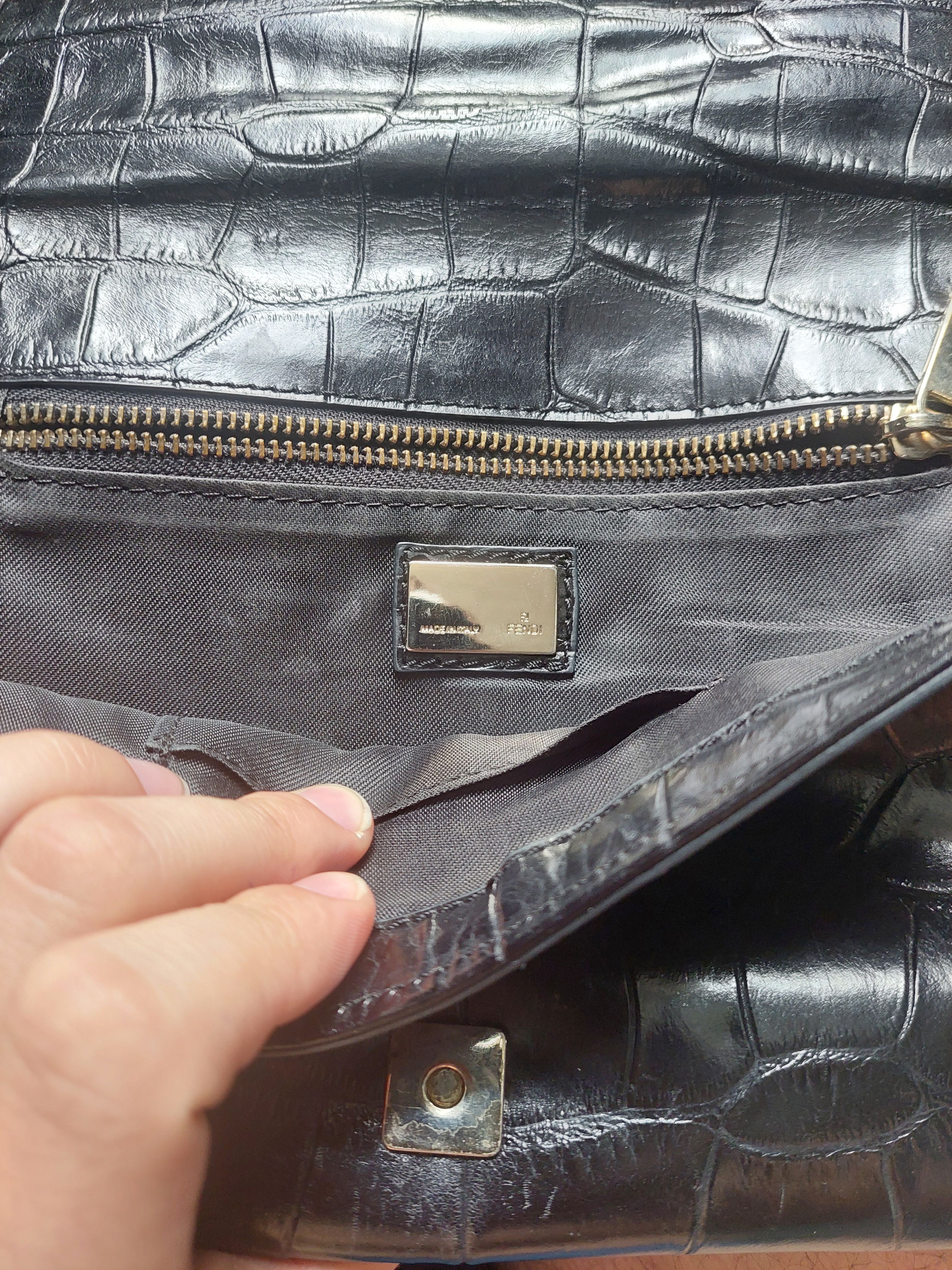 Fendi Crocodile Embossed Leather Clutch Size ONE SIZE - 9 Thumbnail