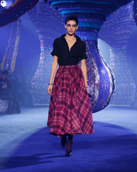 Dior o1w1db10424 Size: OS Dior Tribales Earrings in White/Pink Size ONE SIZE - 8 Thumbnail