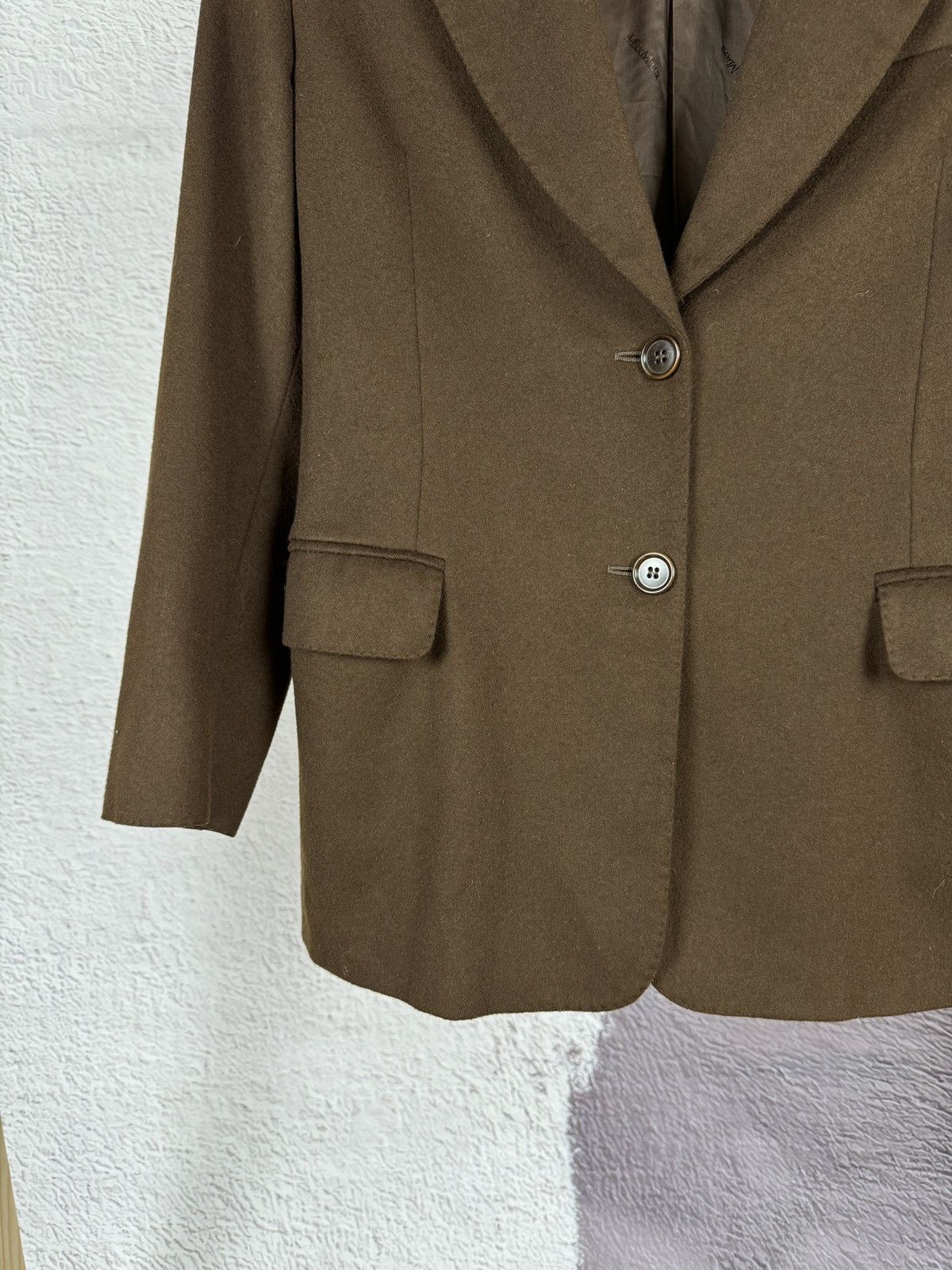 Max Mara Max Mara wool cashmere brown 2 button blazer Size S / US 4 / IT 40 - 5 Thumbnail