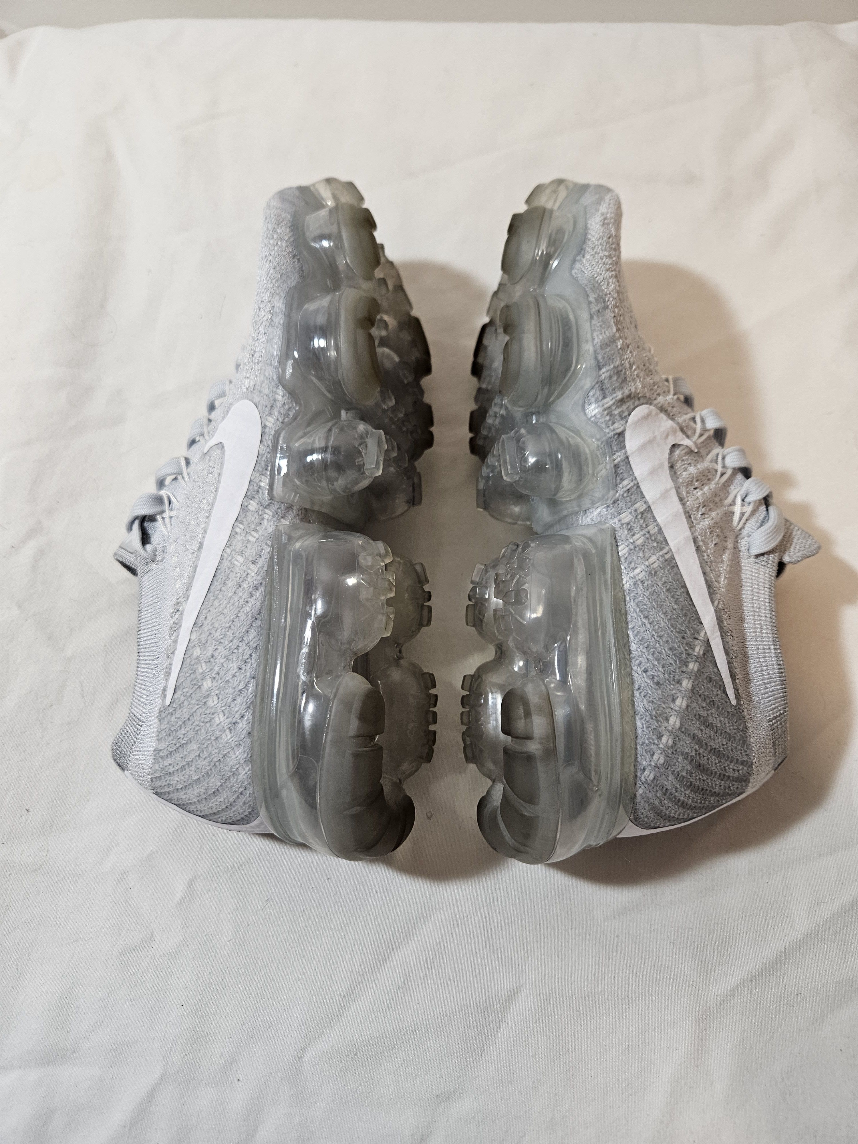 Nike 2017 Nike Air VaporMax Pure Platinum shoes Size US 5 / IT 35 - 3 Thumbnail