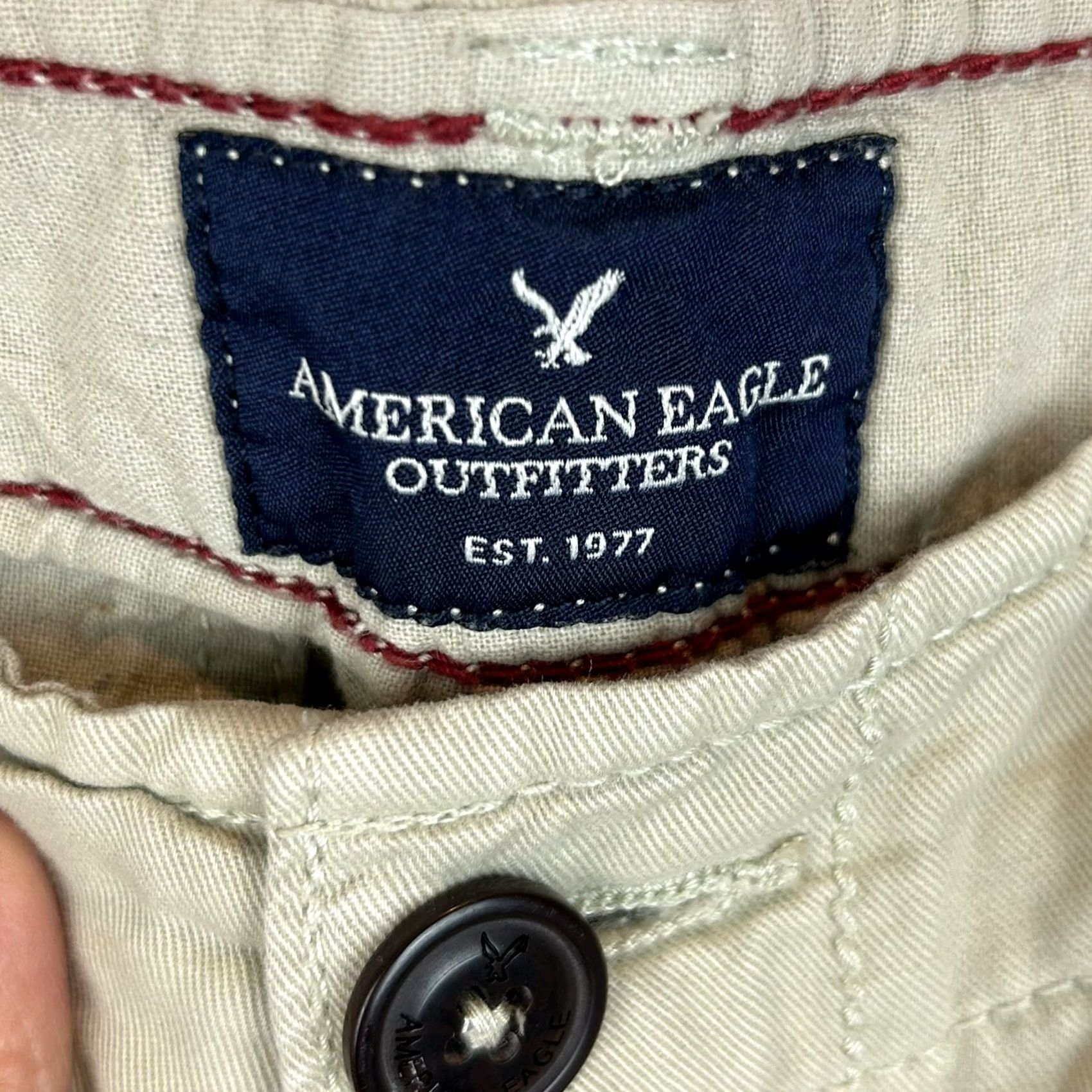 American Eagle Outfitters American Eagle Shorts Mens 30 Classic Cargo Y2K Pockets Khaki Beige Size US 30 / EU 46 - 3 Thumbnail