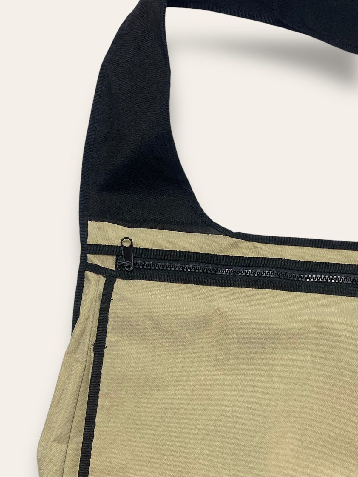 90s Vintage CHESTERFIELD Cigarettes Beige Sling Bag Y2K