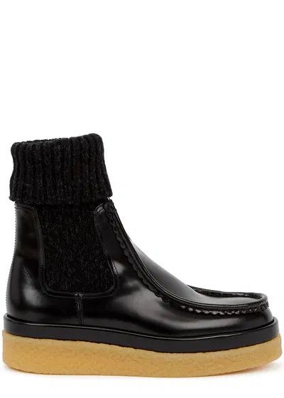 o1y0825 Ankle Boots in Black