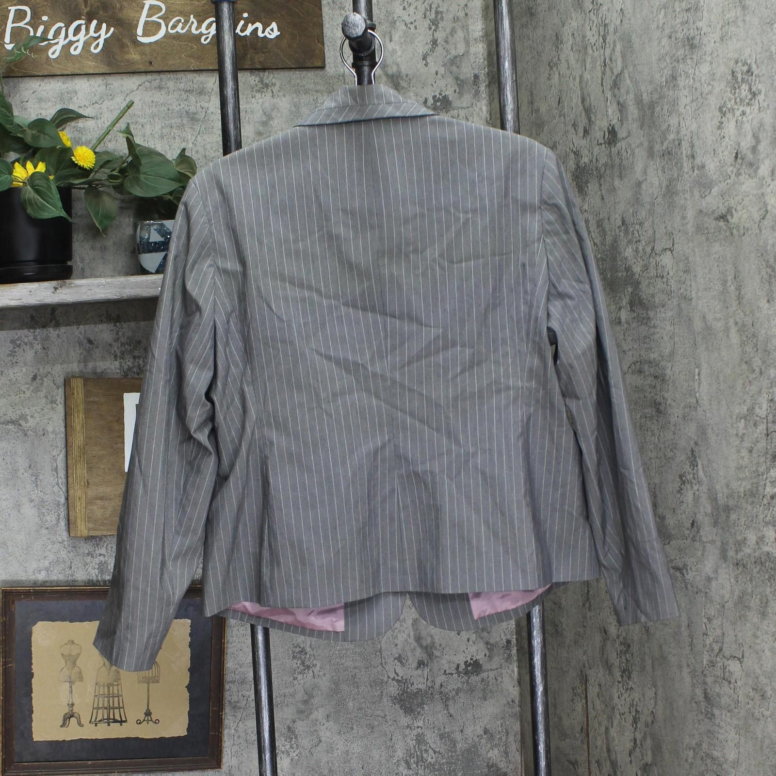 Van Heusen Nwt Van Heusen Pinstripe Blazer Jacket Gray / Purple Xl Size XL / US 12-14 / IT 48-50 - 2 Thumbnail