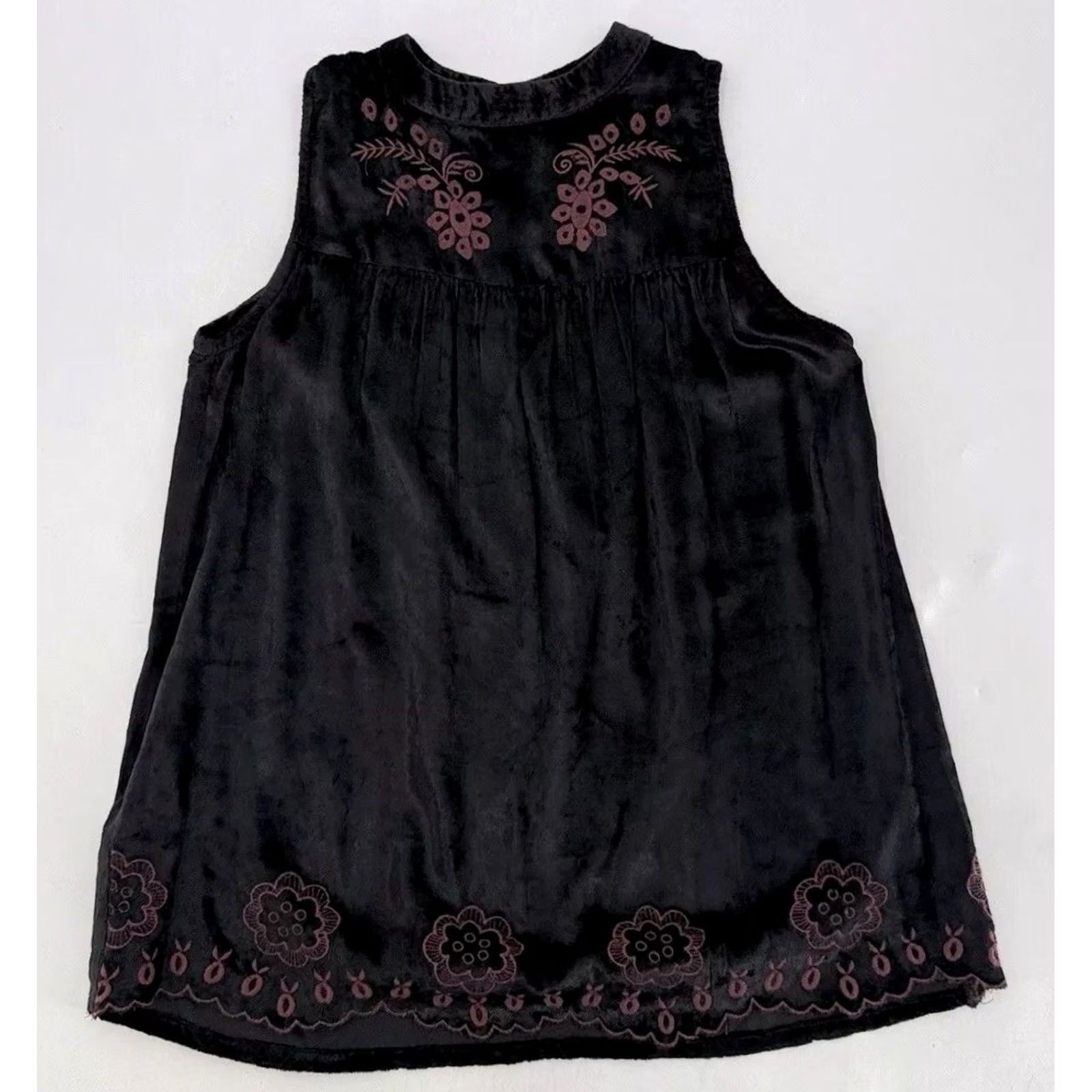 Vintage World Market Women’s Black Embroidered Velour Sleeveless Blouse S/M Boho Shirt Women Vintage No Size S / US 4 / IT 40 - 3 Thumbnail