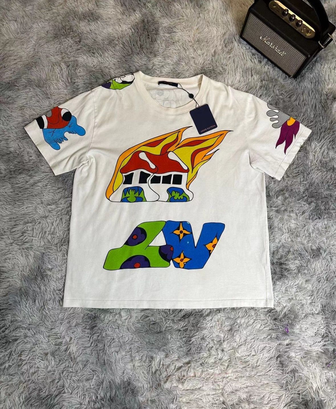 Louis Vuitton Louis Vuitton size 4l Cartoon LOGO printed T shirt with ro Size US XXL / EU 58 / 5 - 1 Thumbnail