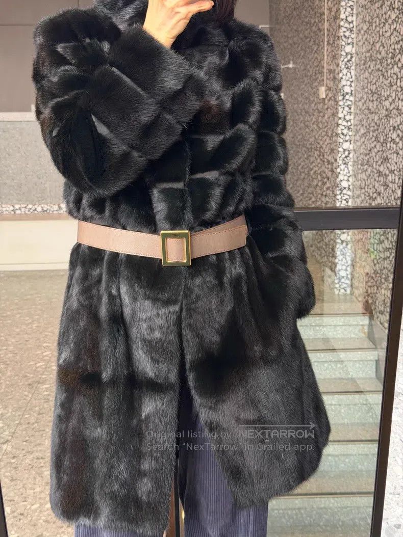 Fendi Fendi Mink coat with black belt style Size M / US 6-8 / IT 42-44 - 6 Thumbnail