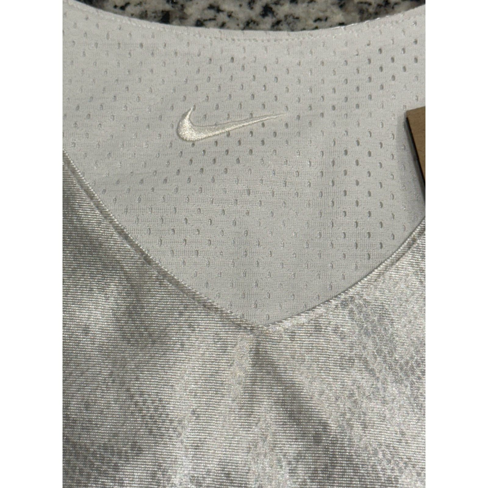 Nike NWT Nike Kobe Bryant Mamba Reversible Basketball Jersey Dri-Fit Tank Top Sz M Size US M / EU 48-50 / 2 - 6 Thumbnail